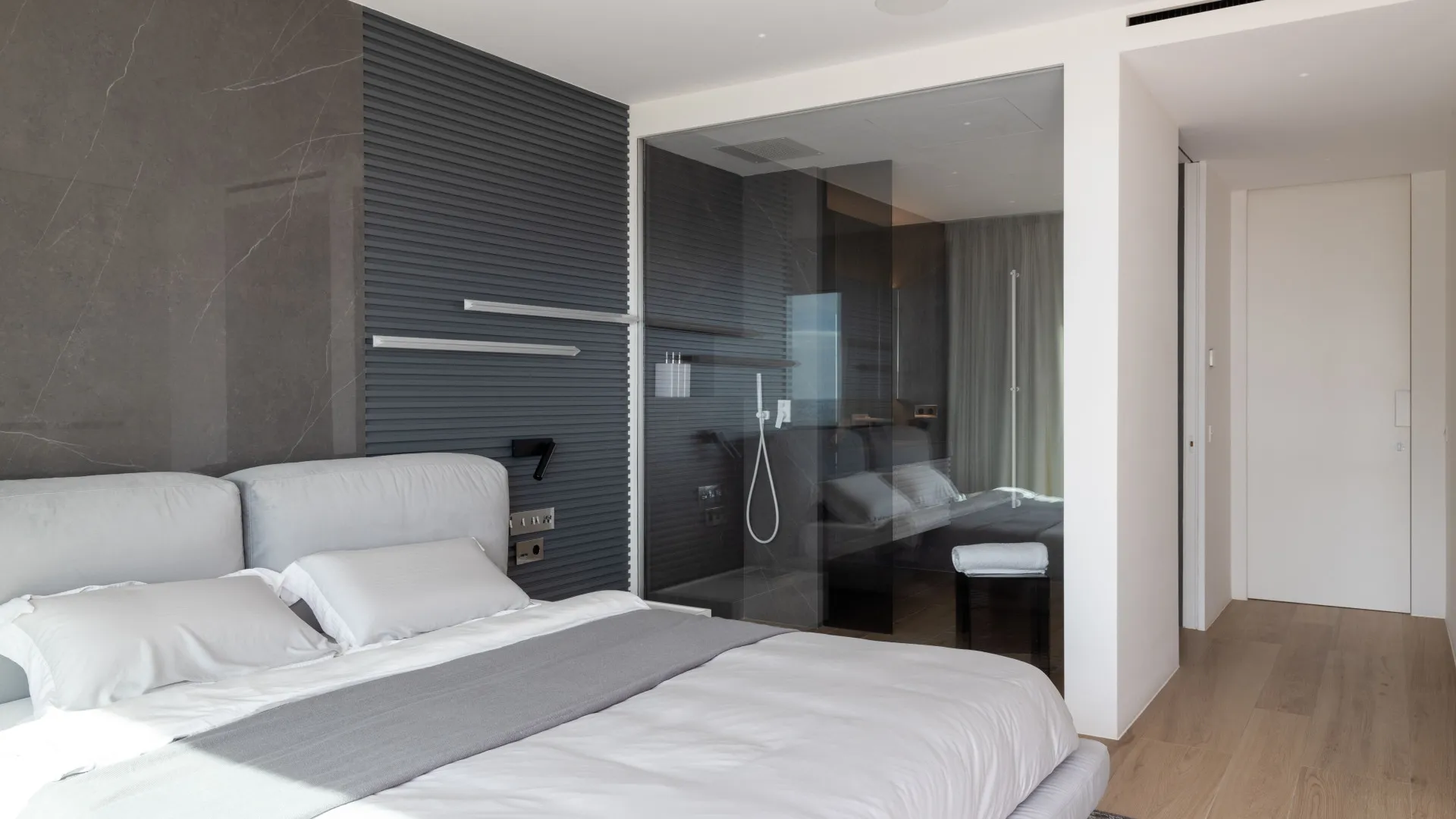 Town house for sale in Coral Beach