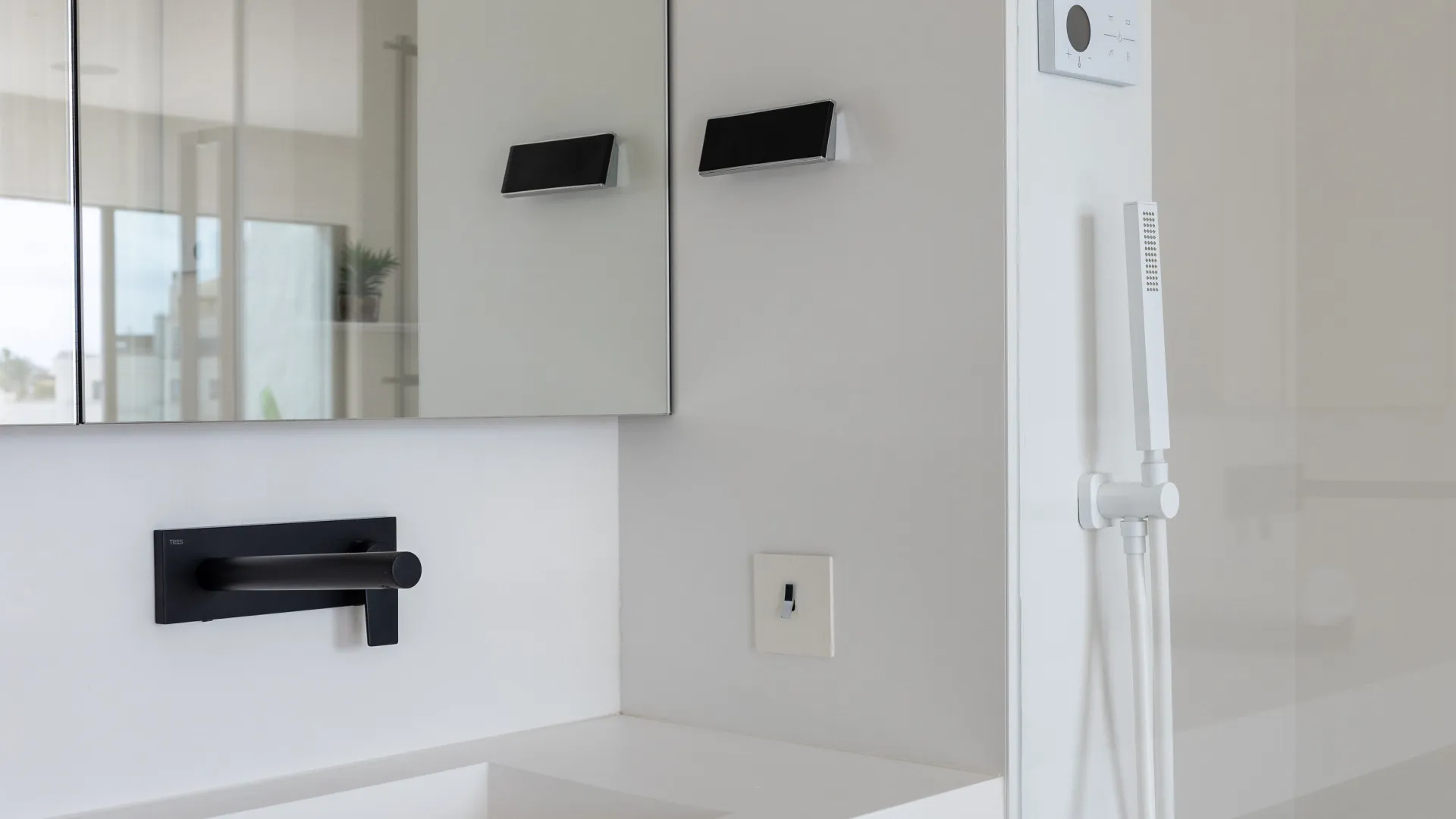 Town house for sale in Coral Beach