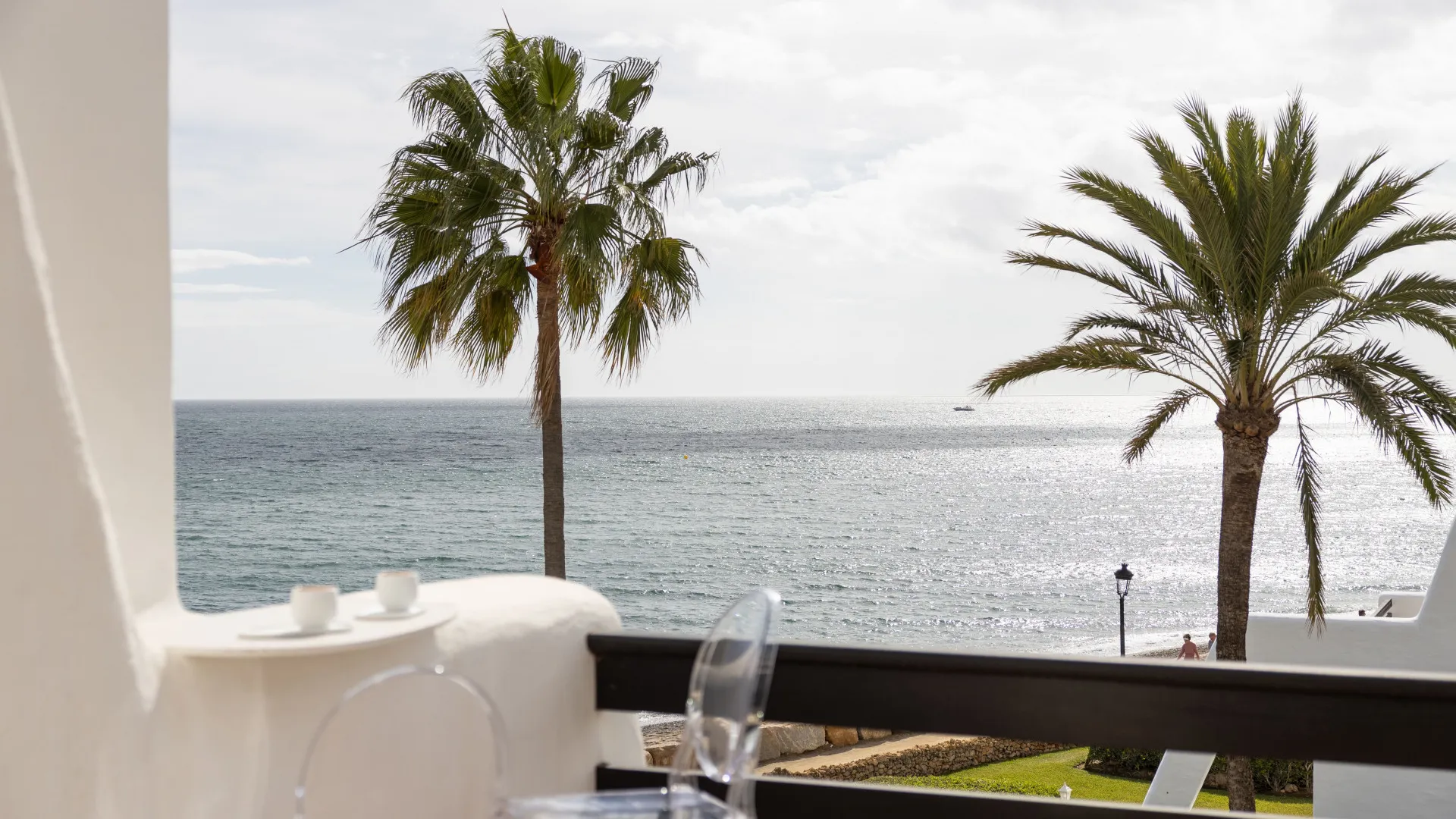 Town house for sale in Coral Beach