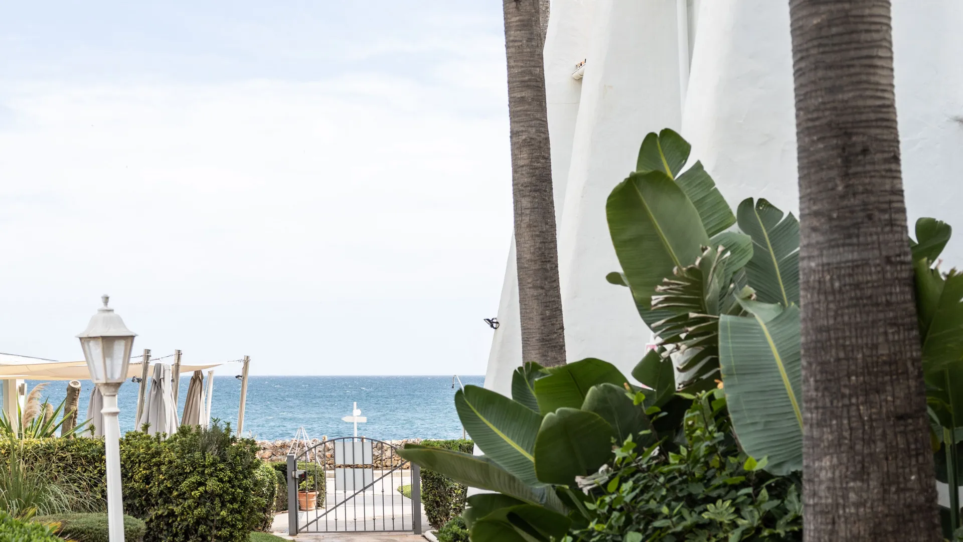 Town house for sale in Coral Beach