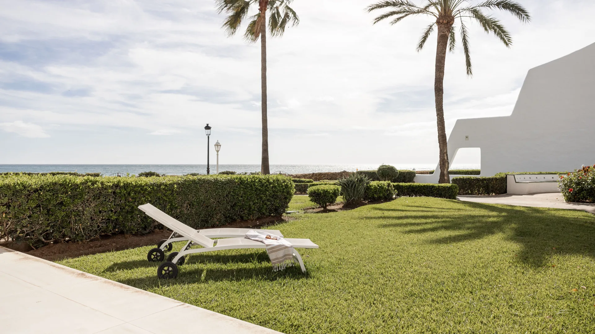 Town house for sale in Coral Beach