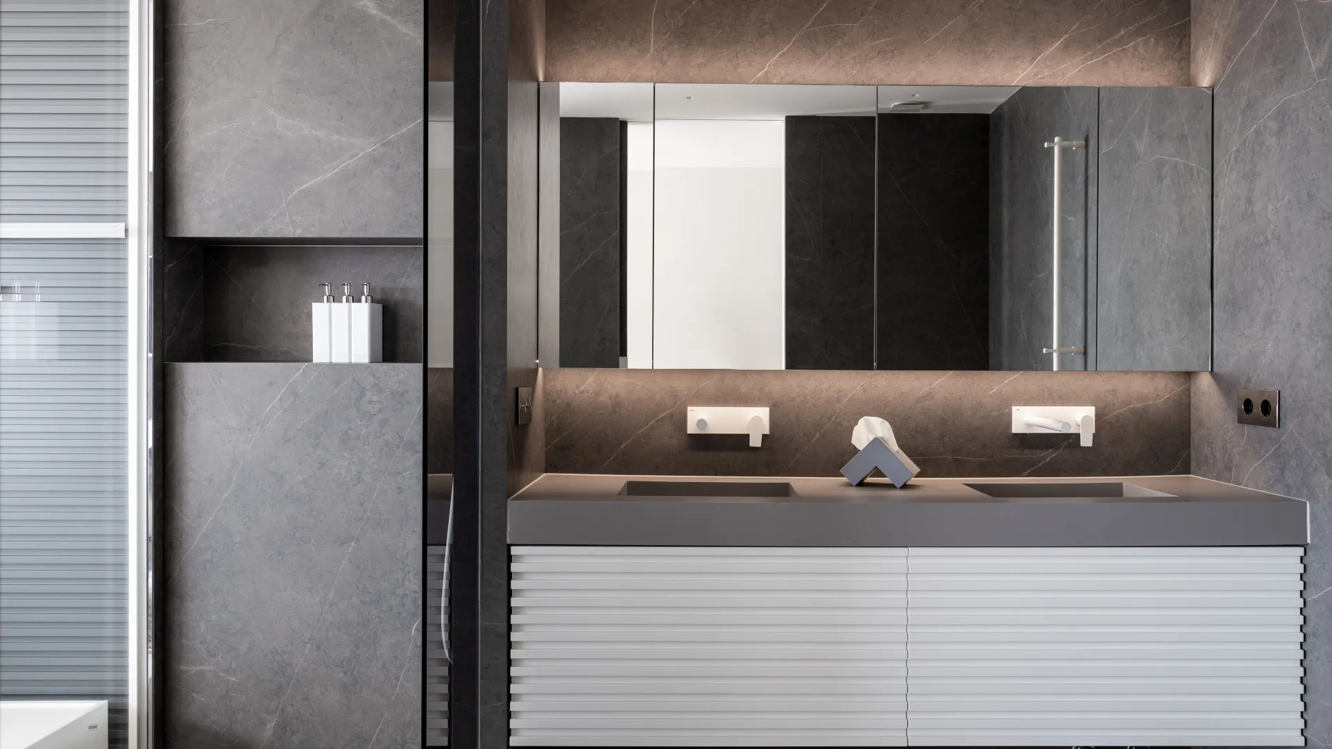 Town house for sale in Coral Beach