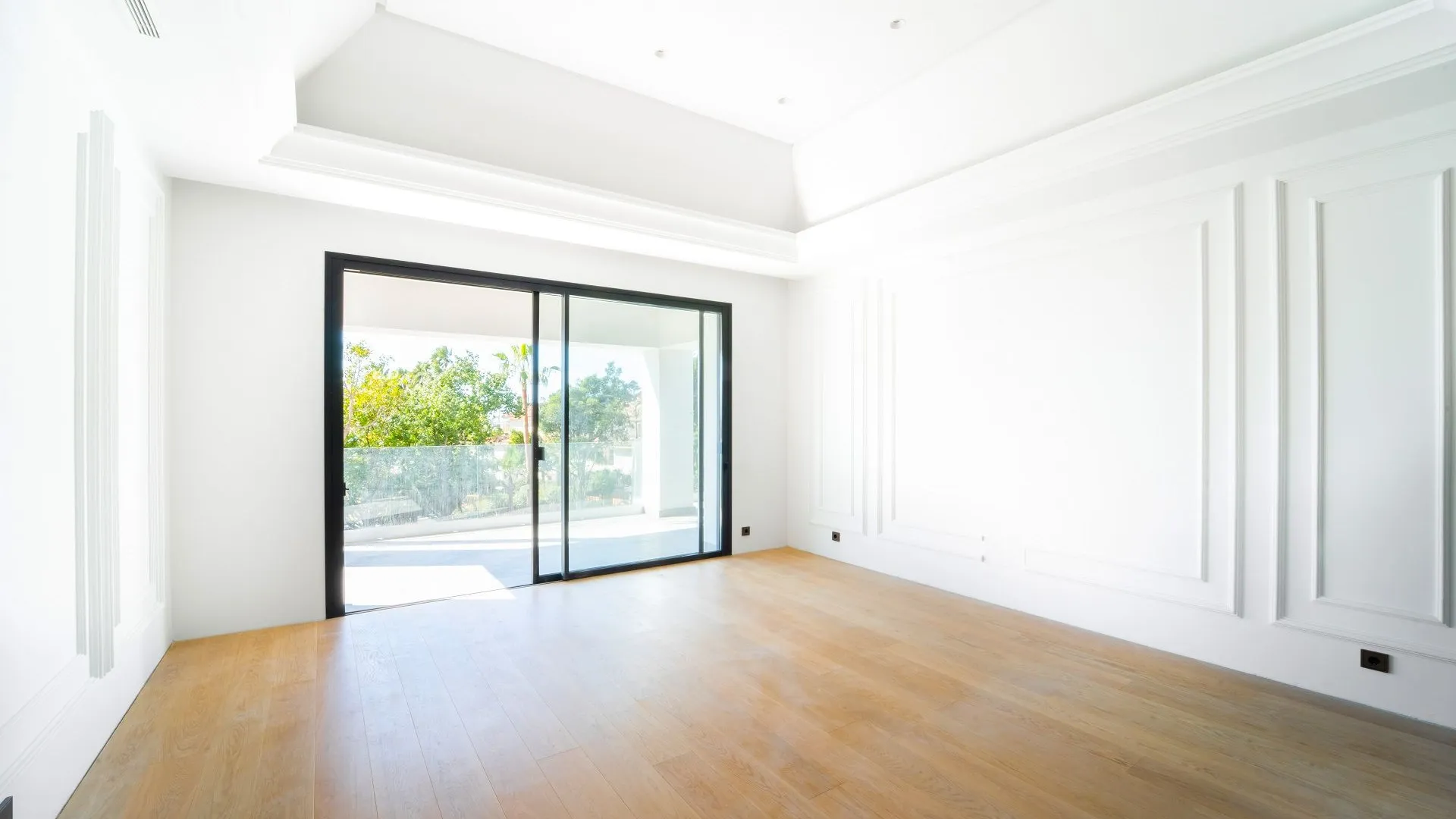 Villa for sale in Sierra Blanca with 6 bedrooms