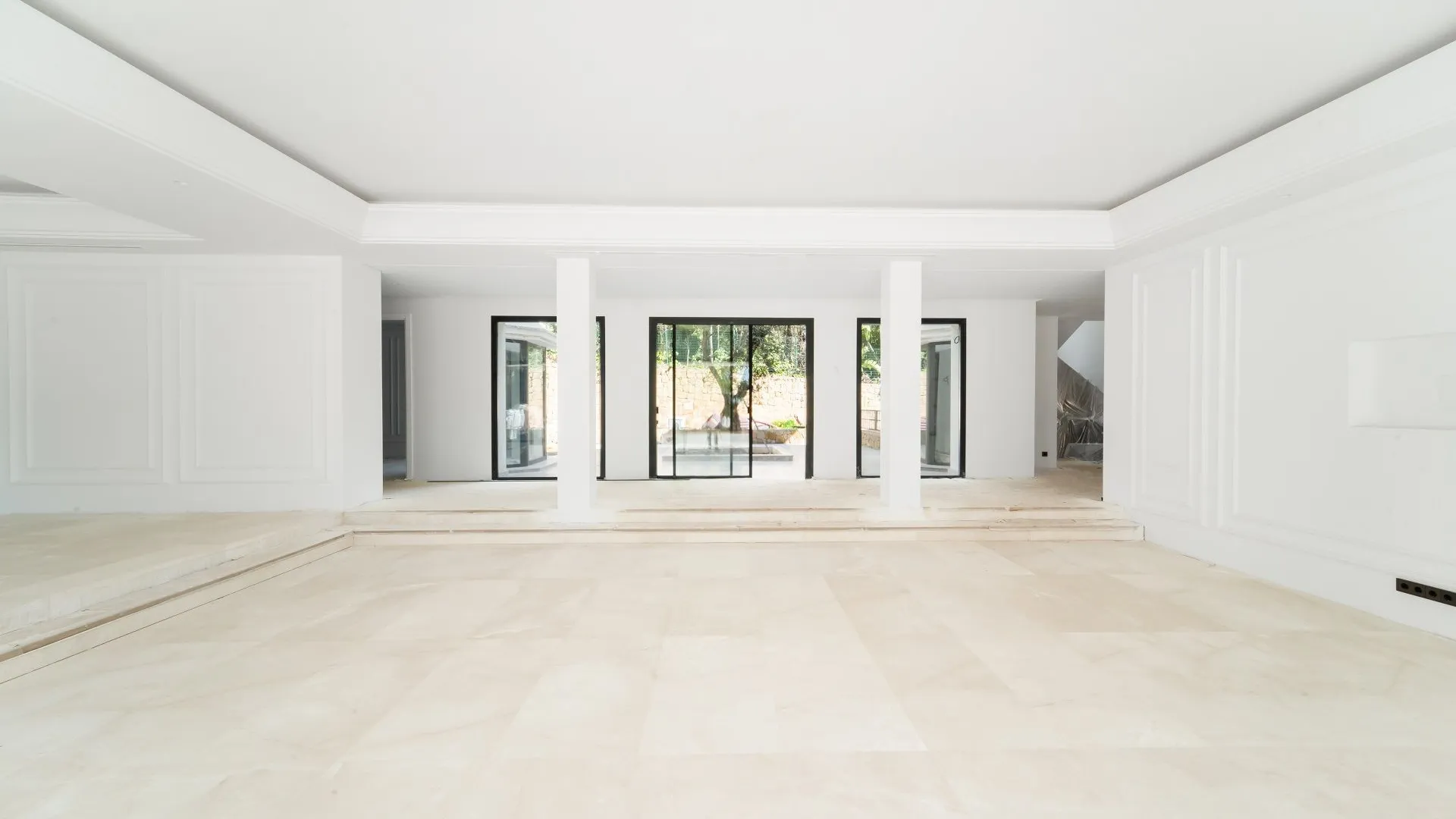 Villa for sale in Sierra Blanca with 6 bedrooms