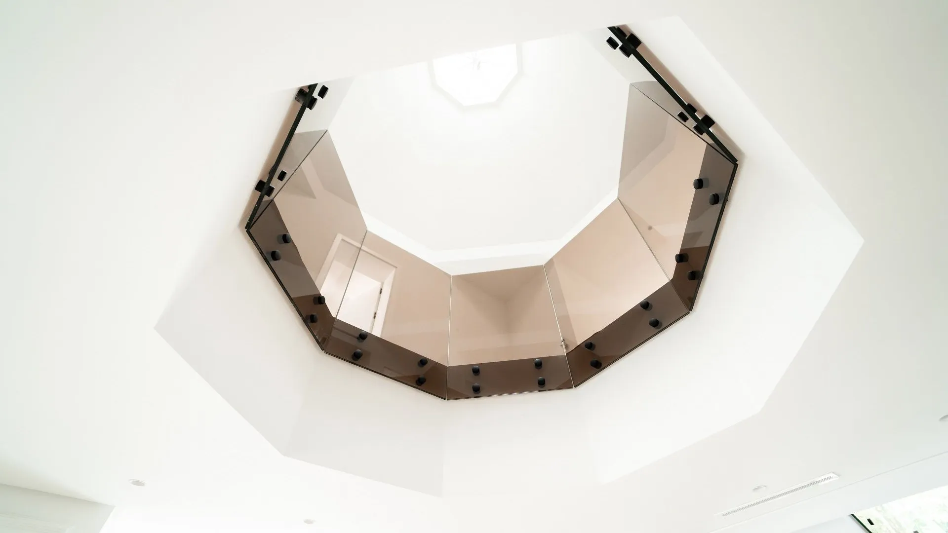 Villa for sale in Sierra Blanca with 6 bedrooms