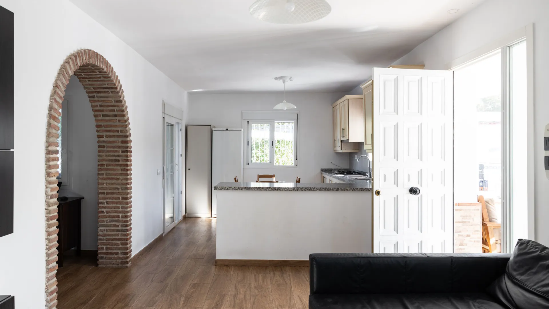 5 bedrooms villa for sale in Coin Centro