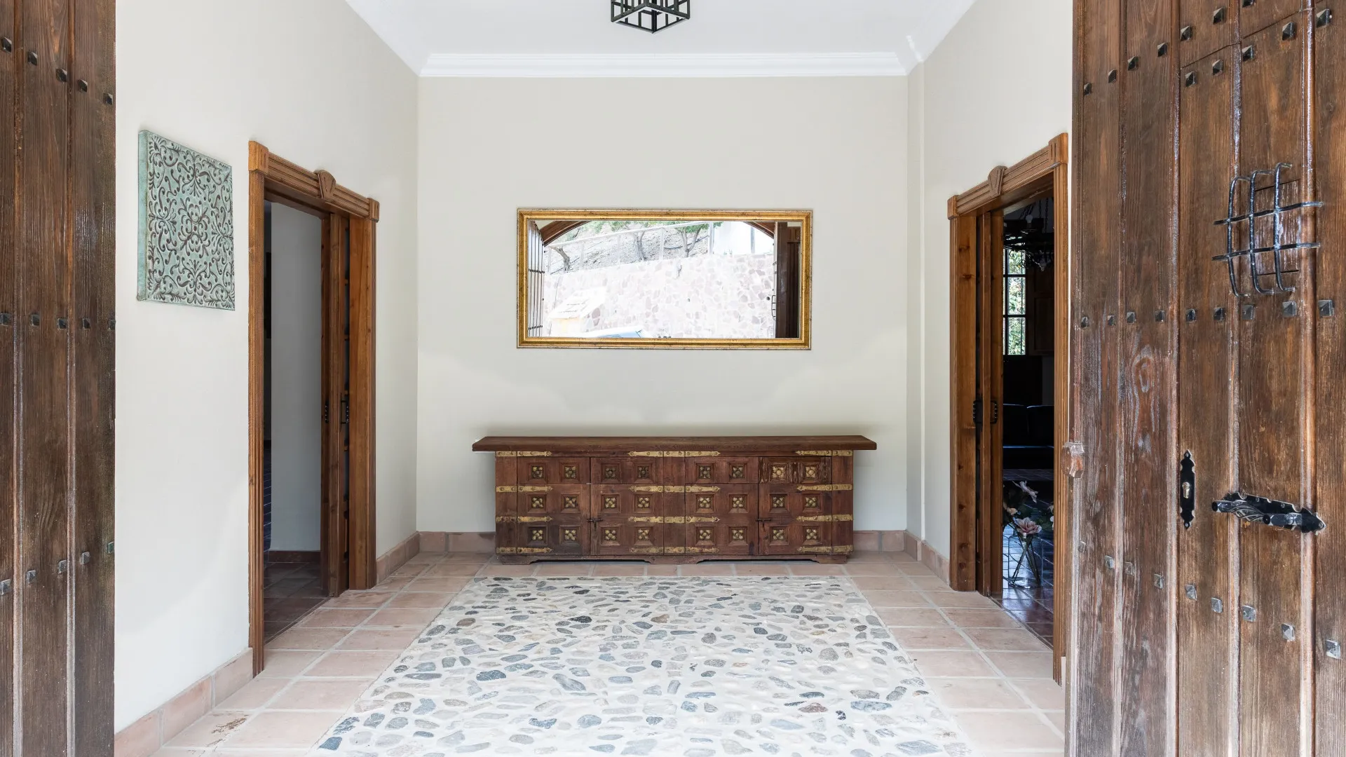 For sale cortijo with 9 bedrooms in Malaga