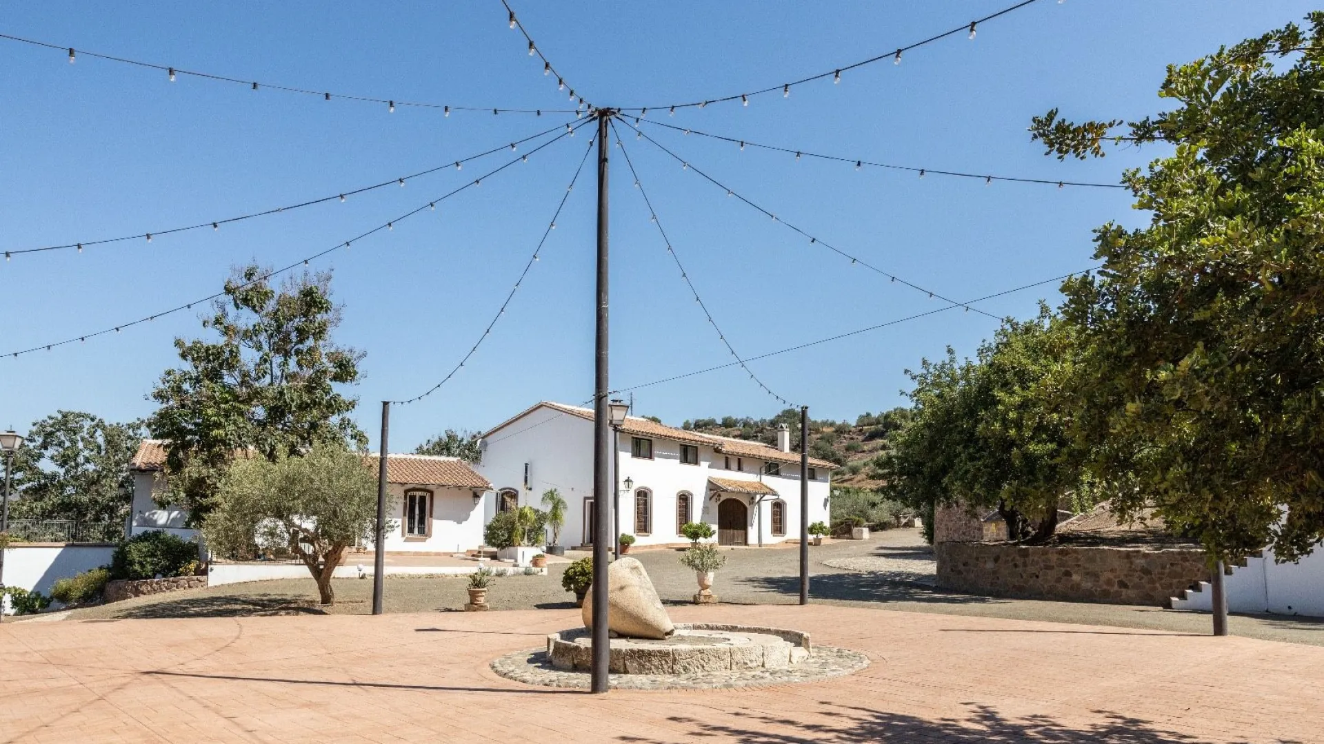 For sale cortijo with 9 bedrooms in Malaga