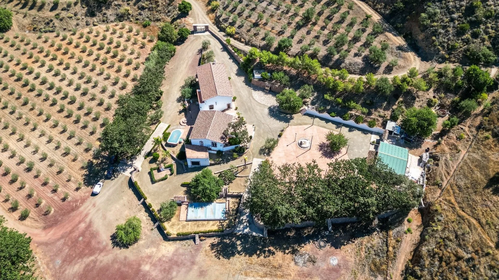 For sale cortijo with 9 bedrooms in Malaga