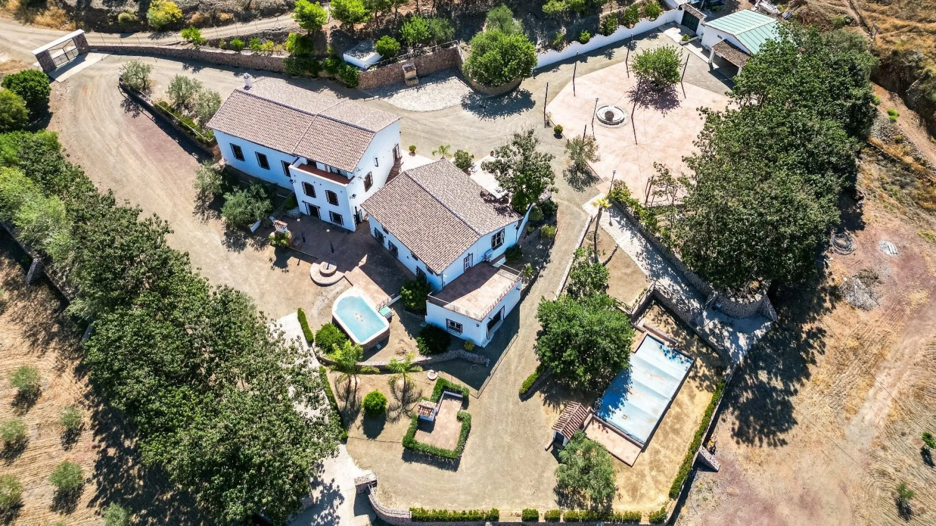 For sale cortijo with 9 bedrooms in Malaga