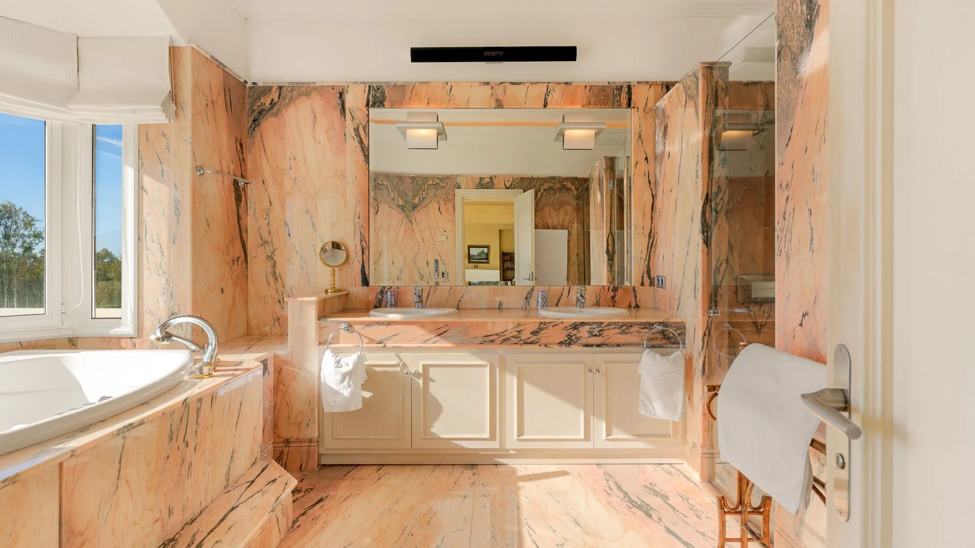 Benahavis, villa en venta