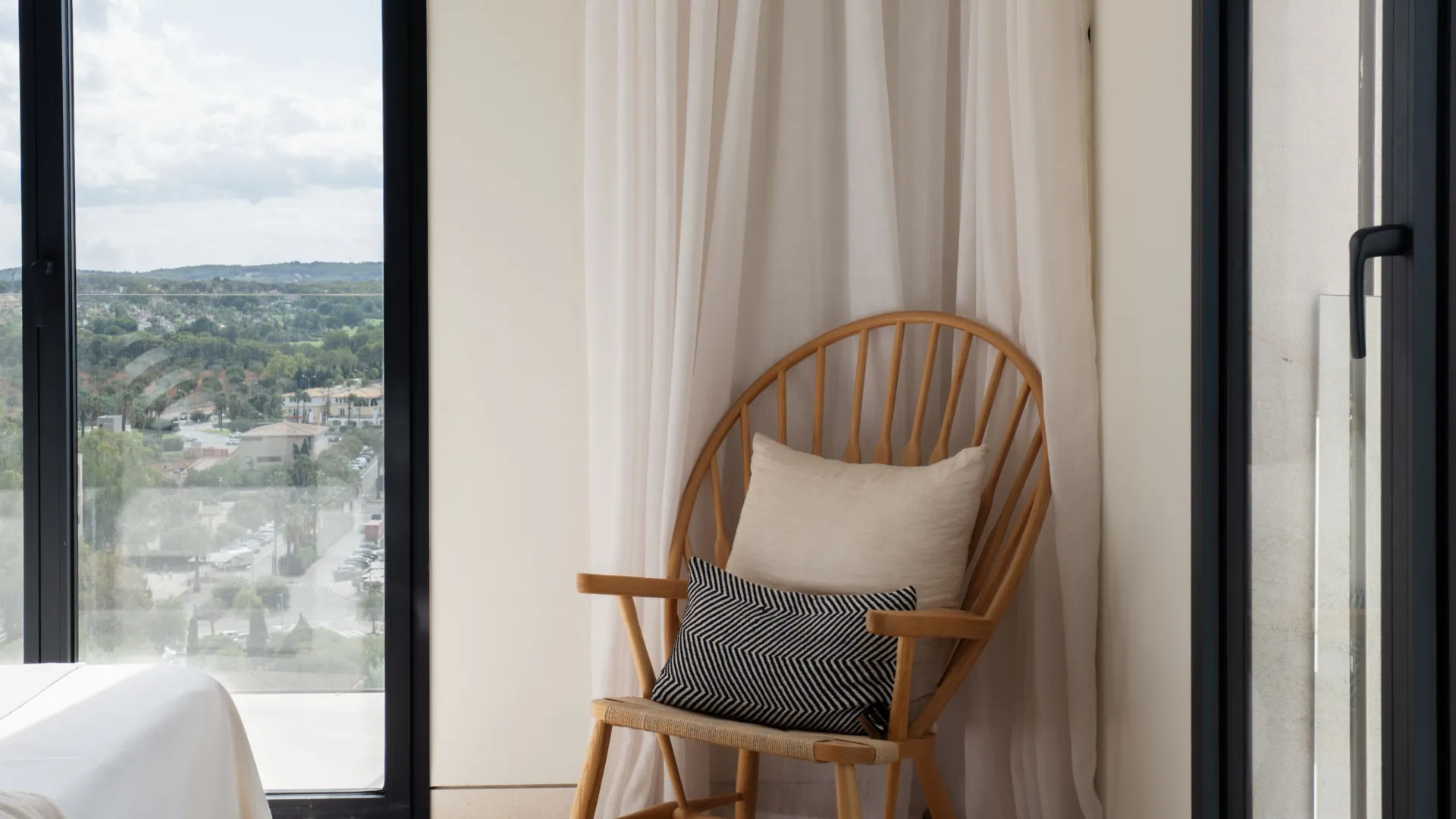 For sale 4 bedrooms apartment in Santa Ponsa