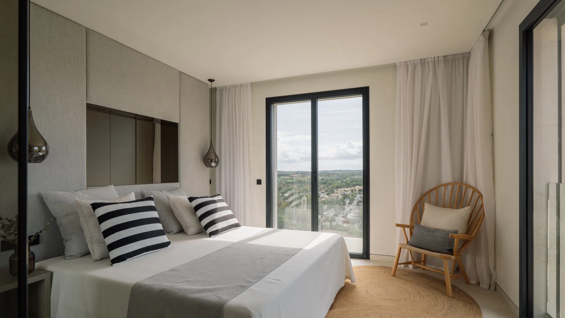 For sale 4 bedrooms apartment in Santa Ponsa