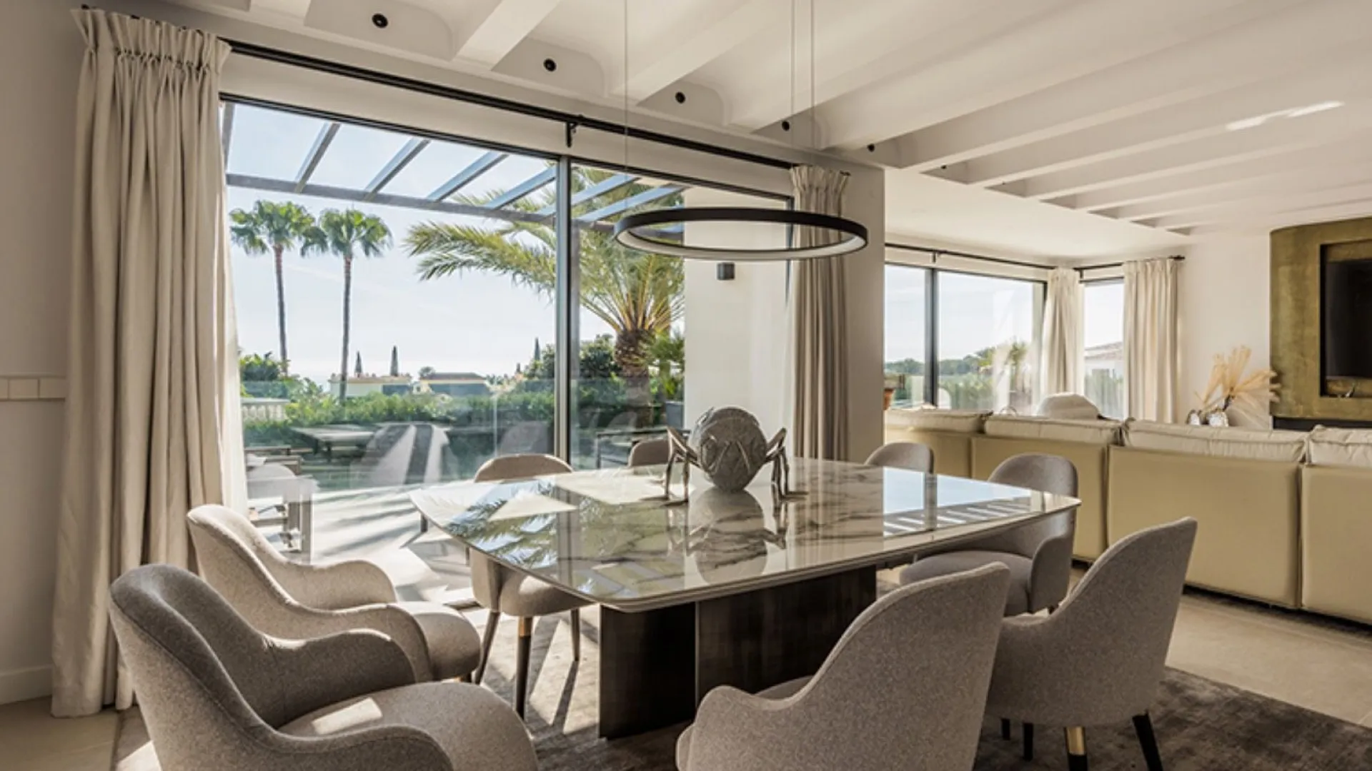 Villa en venta en Nagüeles con 5 dormitorios