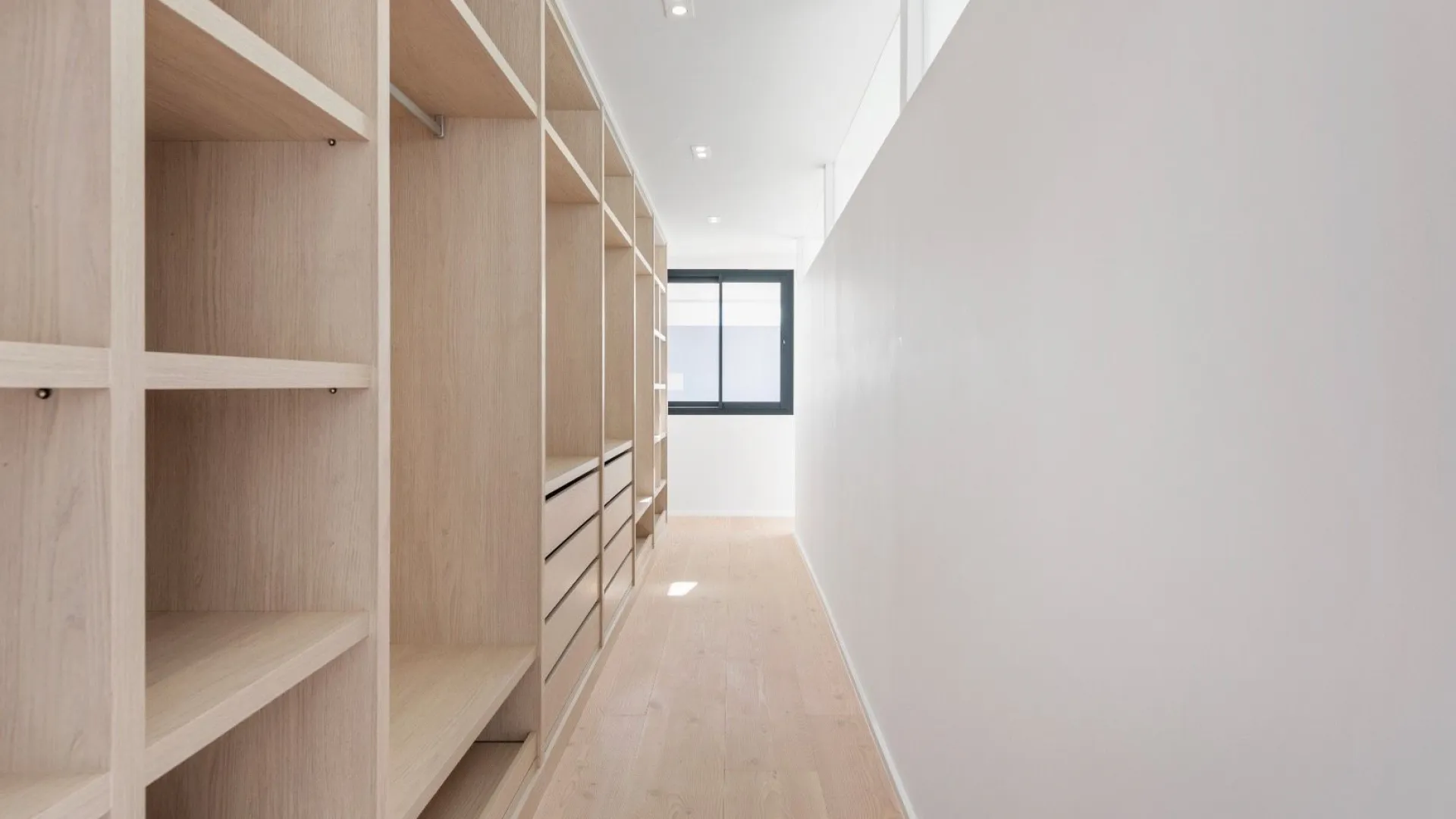 For sale Nueva Andalucia 4 bedrooms house