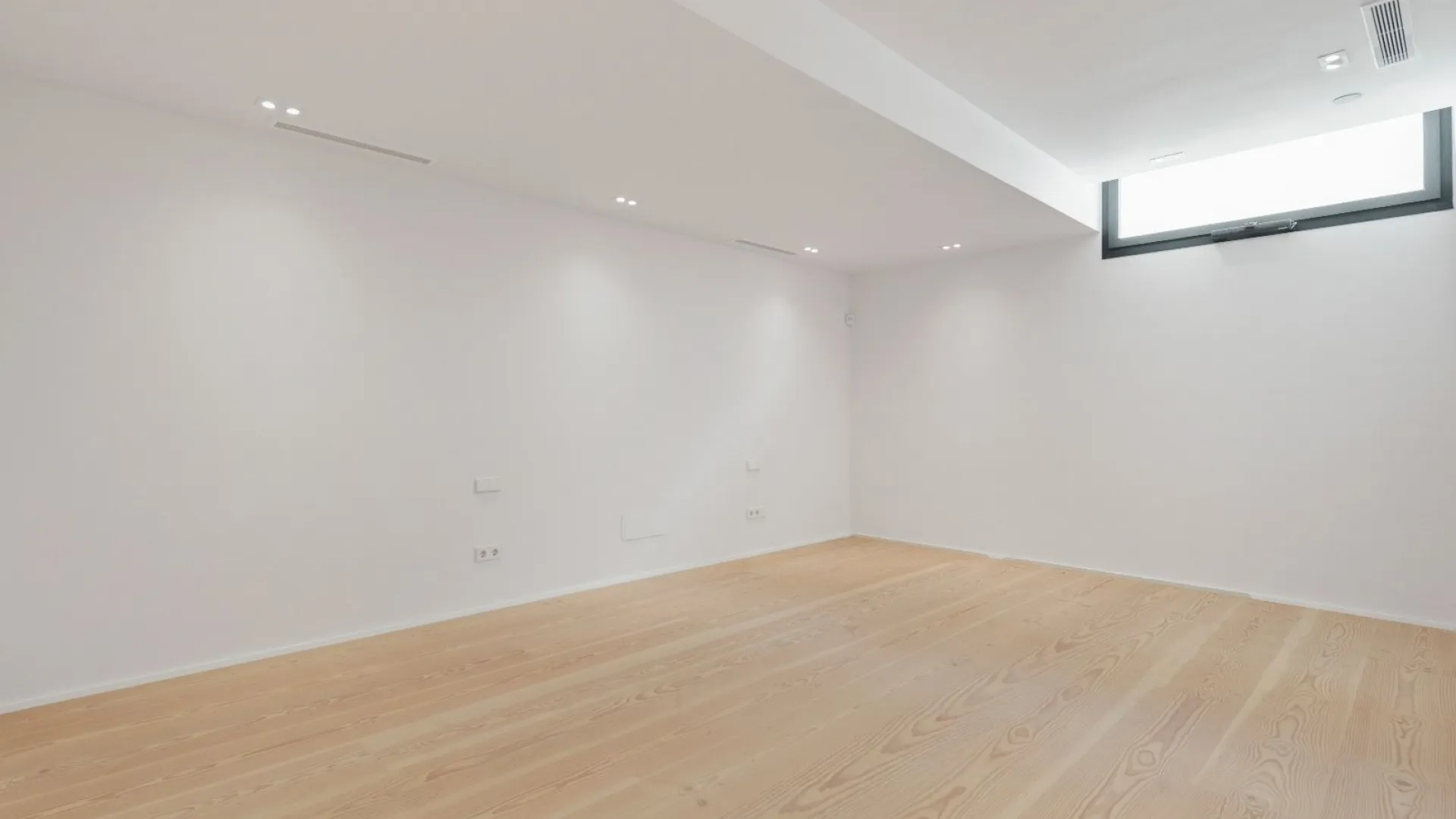 For sale Nueva Andalucia 4 bedrooms house