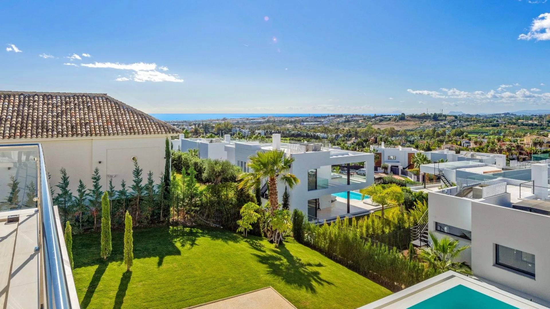 For sale Nueva Andalucia 4 bedrooms house