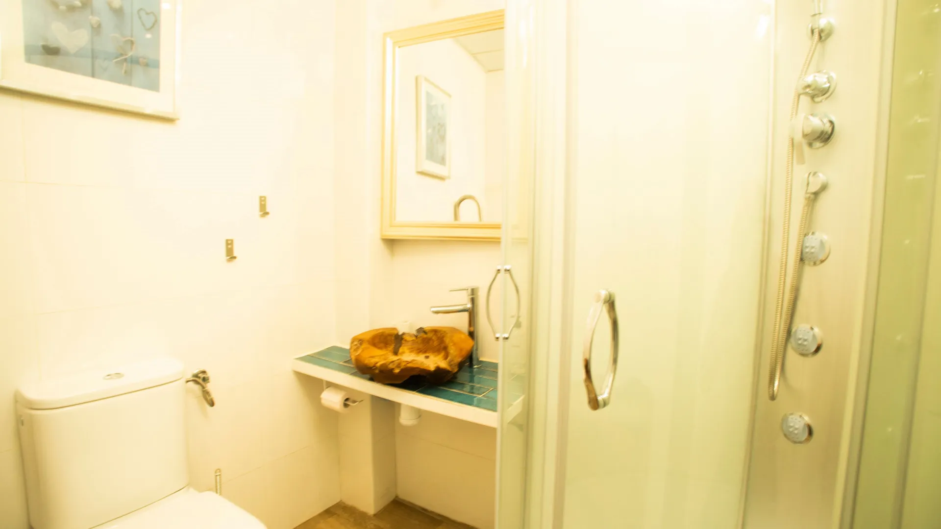 Buy unique building in Malaga with 4 bedrooms