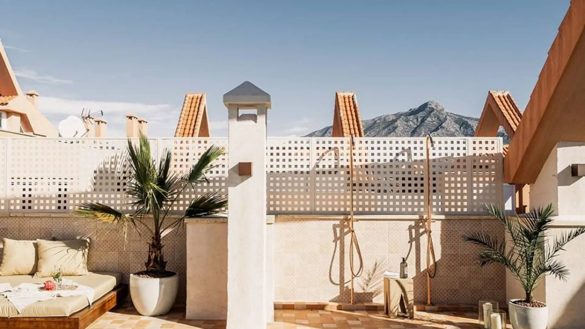 For sale 3 bedrooms duplex penthouse in Nueva Andalucia