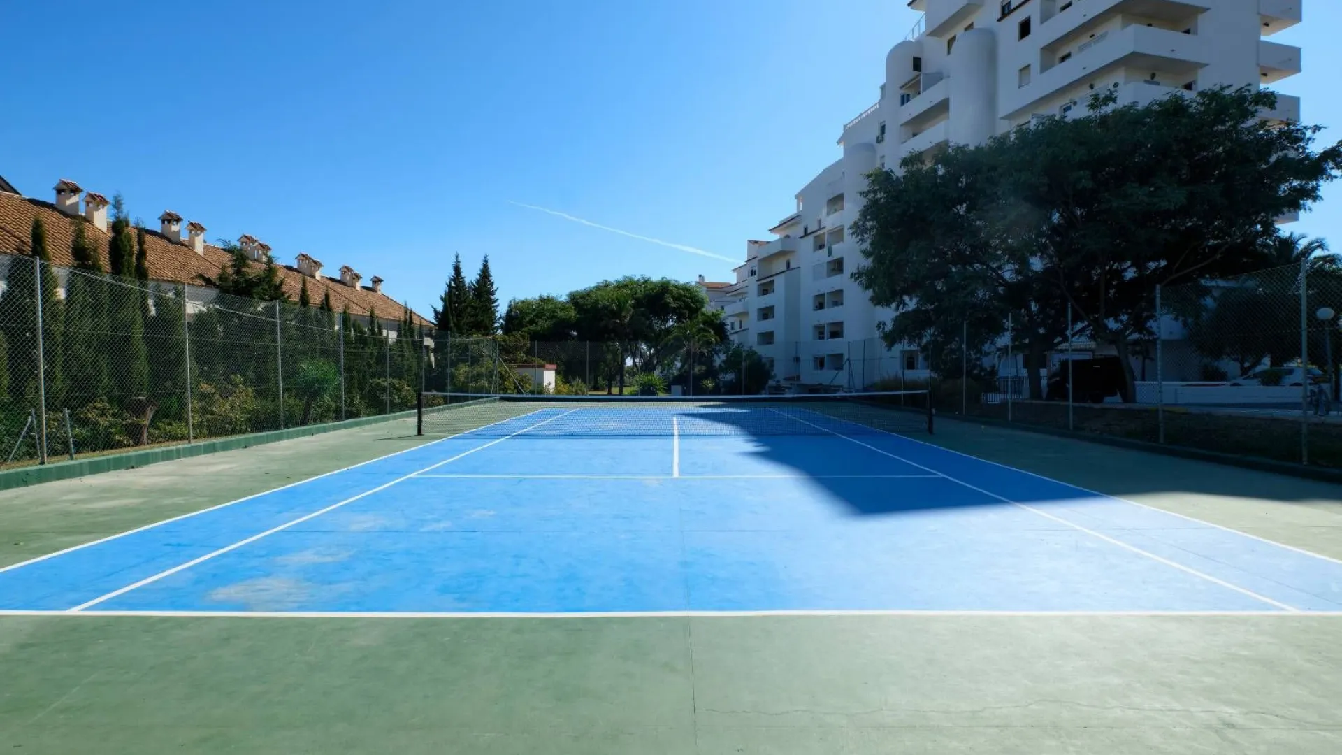 Penthouse for sale in Bahía de Estepona with 3 bedrooms