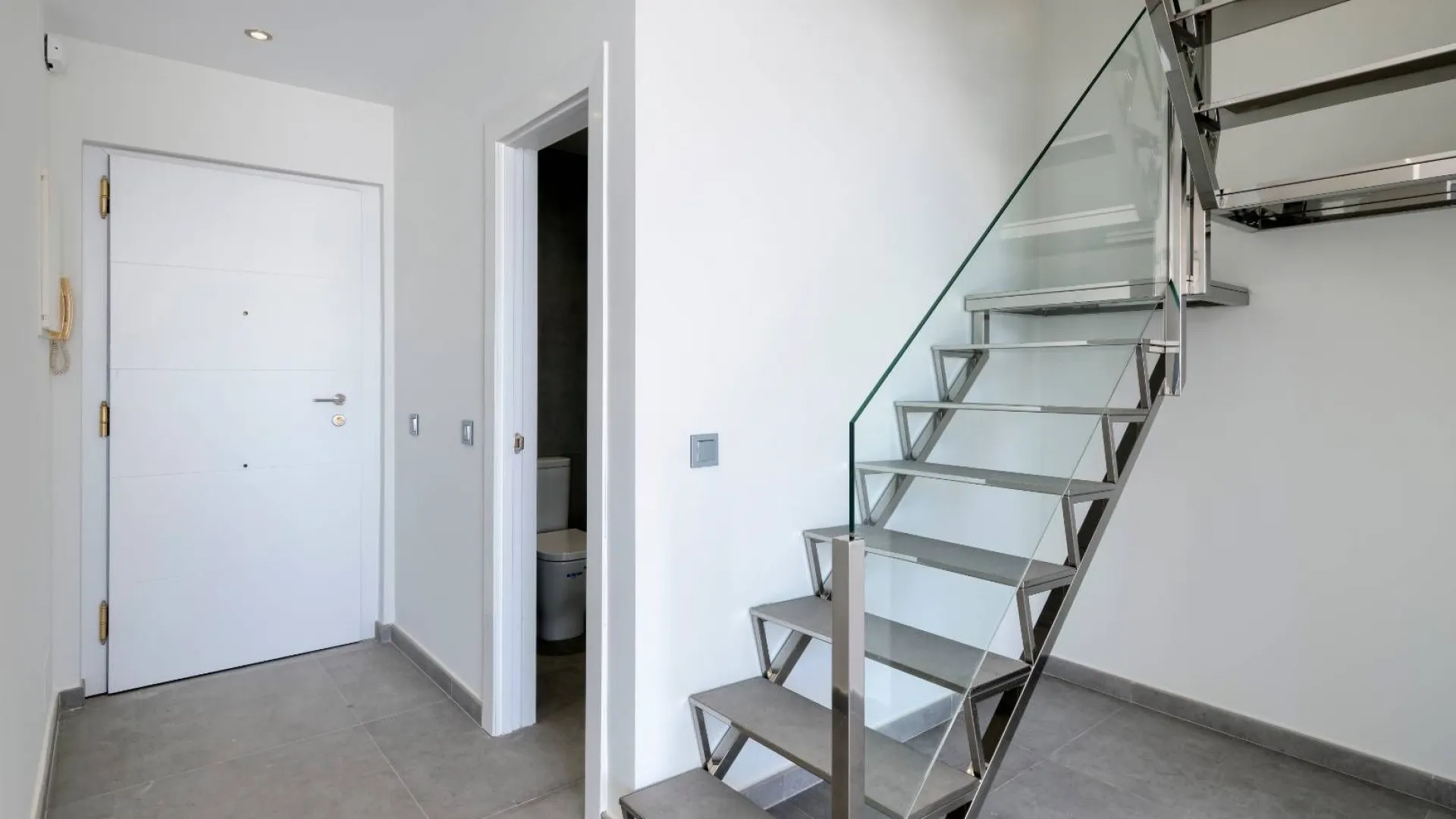 Penthouse for sale in Bahía de Estepona with 3 bedrooms