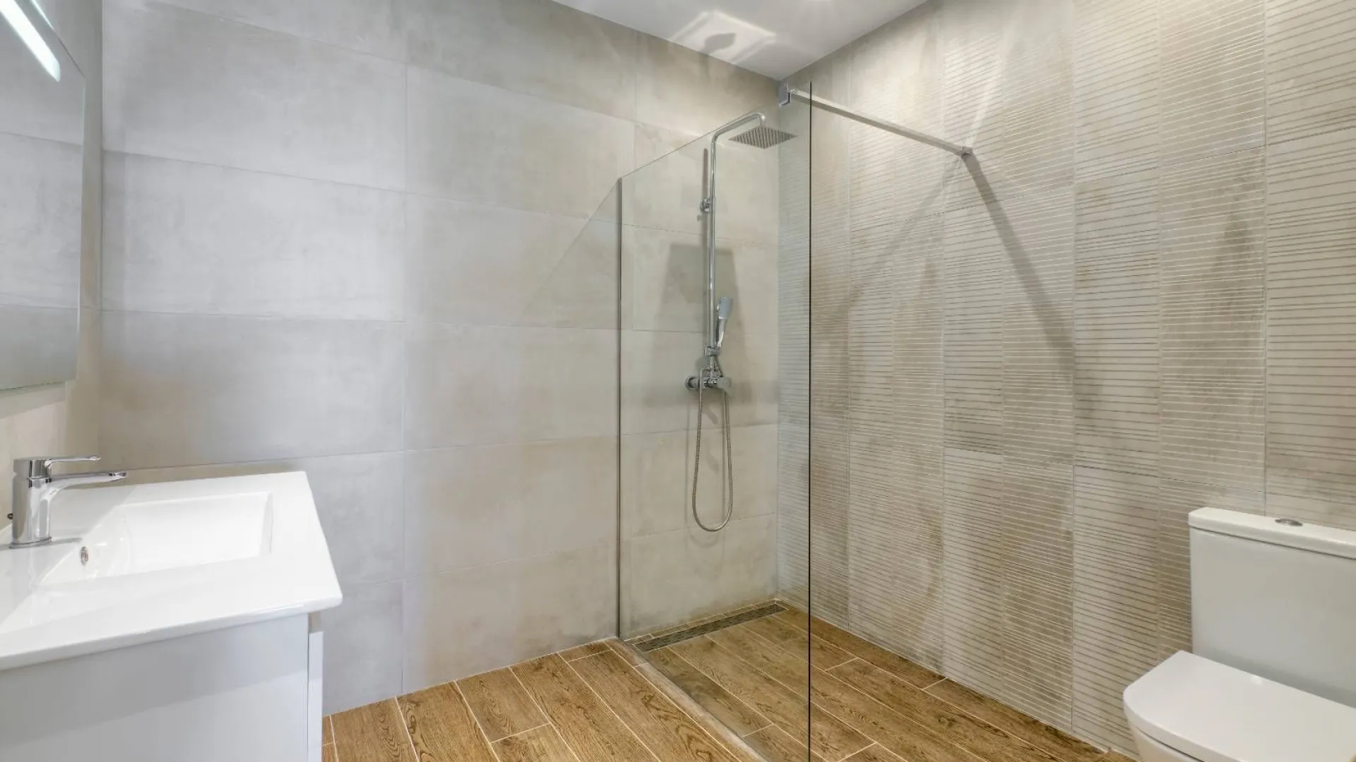 Penthouse for sale in Bahía de Estepona with 3 bedrooms