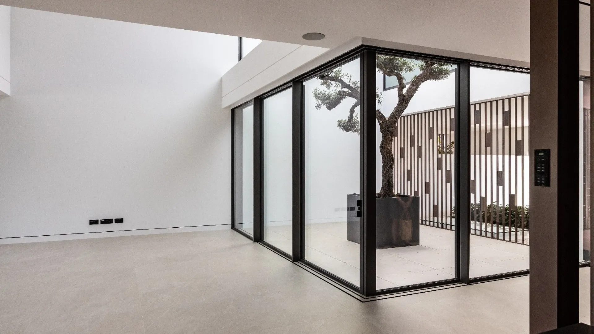 Pareado de 4 dormitorios en venta en Marbella - Puerto Banus