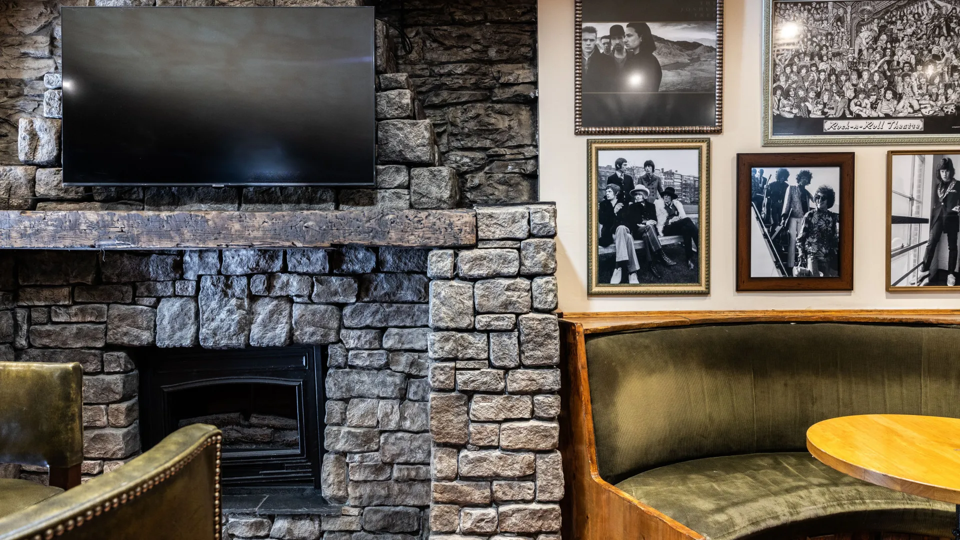 For sale commercial premises in Fuengirola Puerto with 3 bedrooms