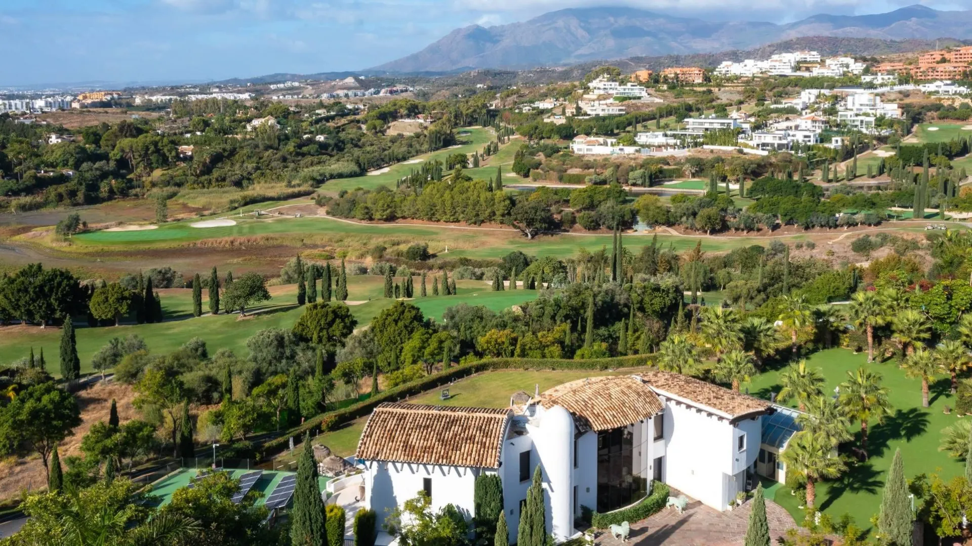 For sale Benahavis 10 bedrooms villa