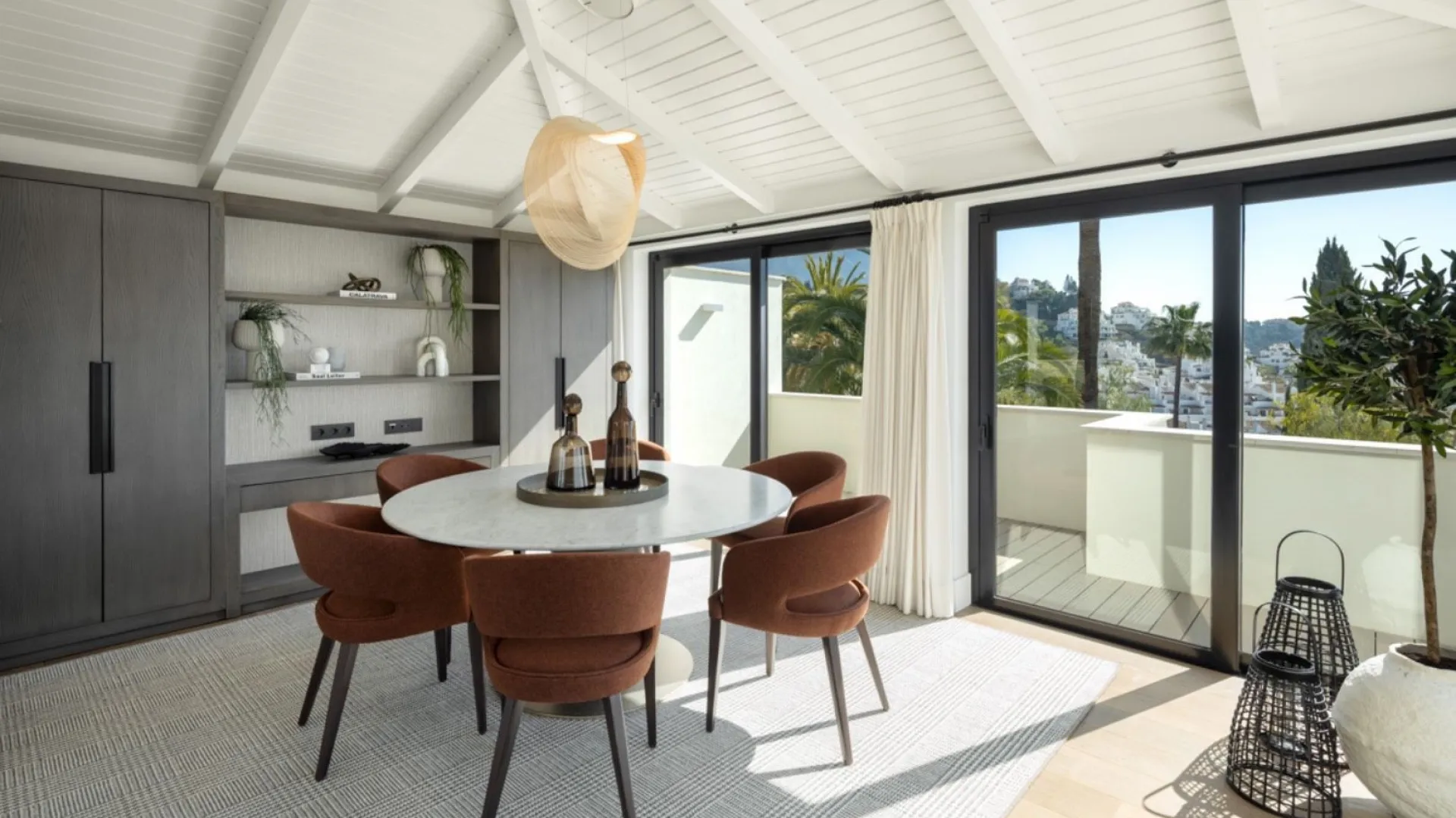 Nueva Andalucia, villa a la venta de 5 dormitorios