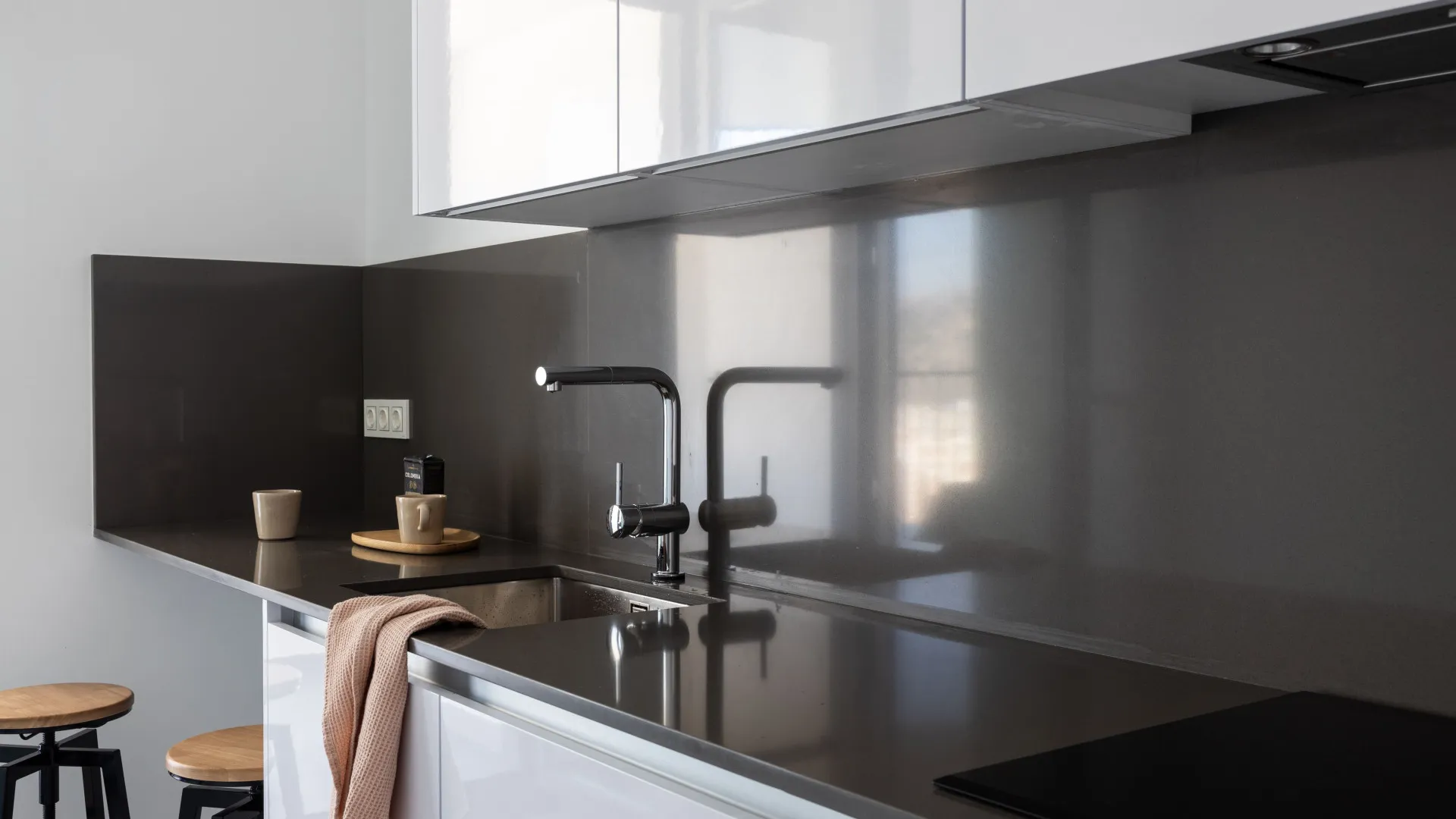 Apartamento de 3 dormitorios a la venta en Malaga