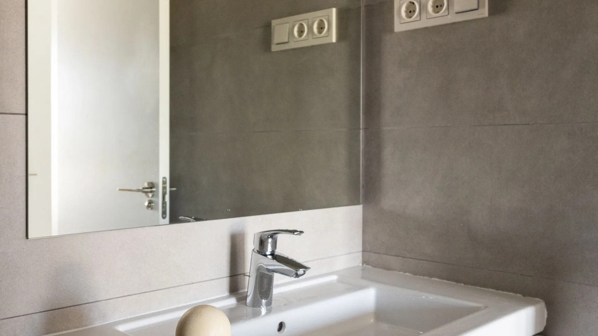 Apartamento de 3 dormitorios a la venta en Malaga