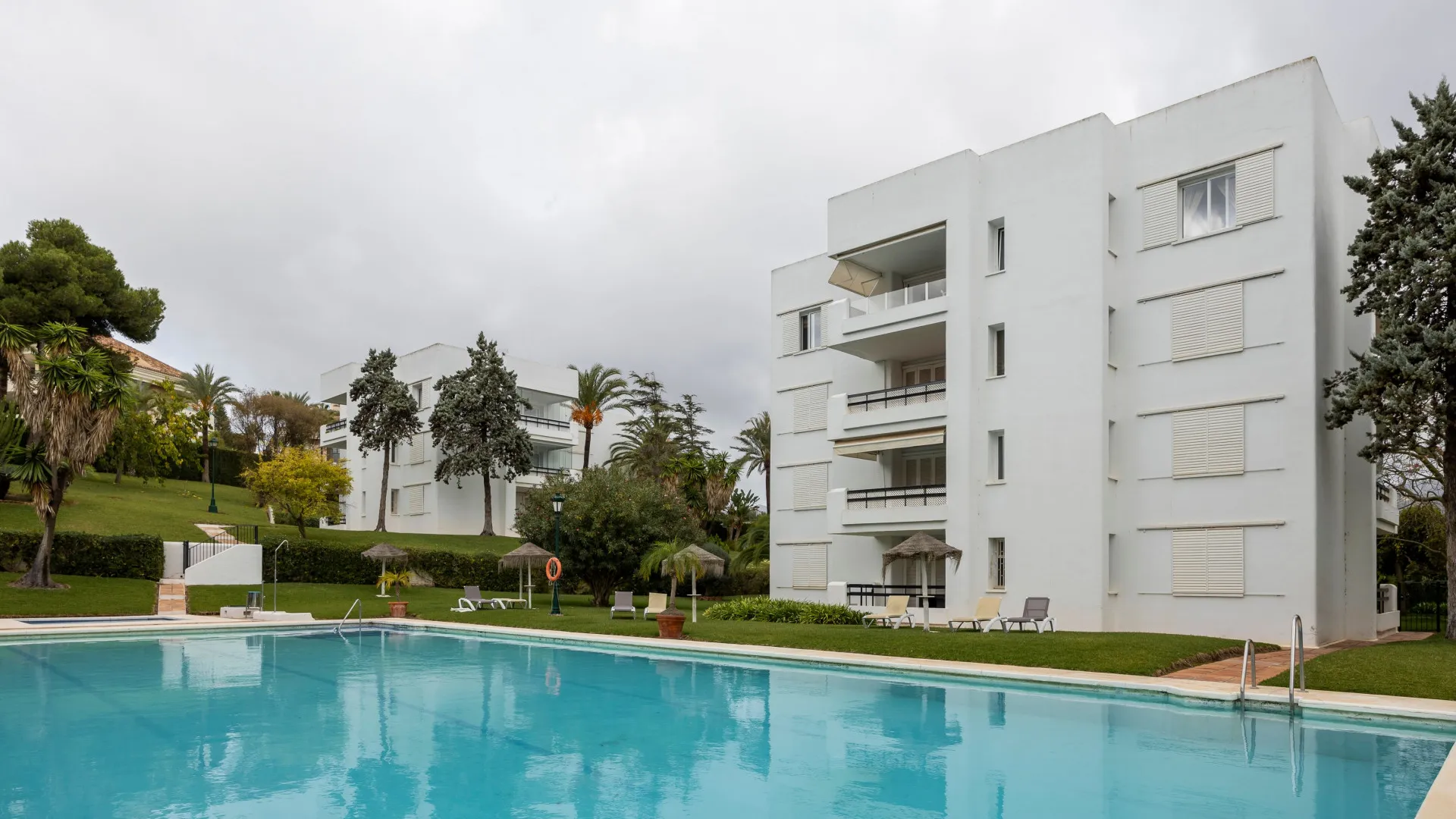 Los Monteros, Ático con 3 dormitorios en venta