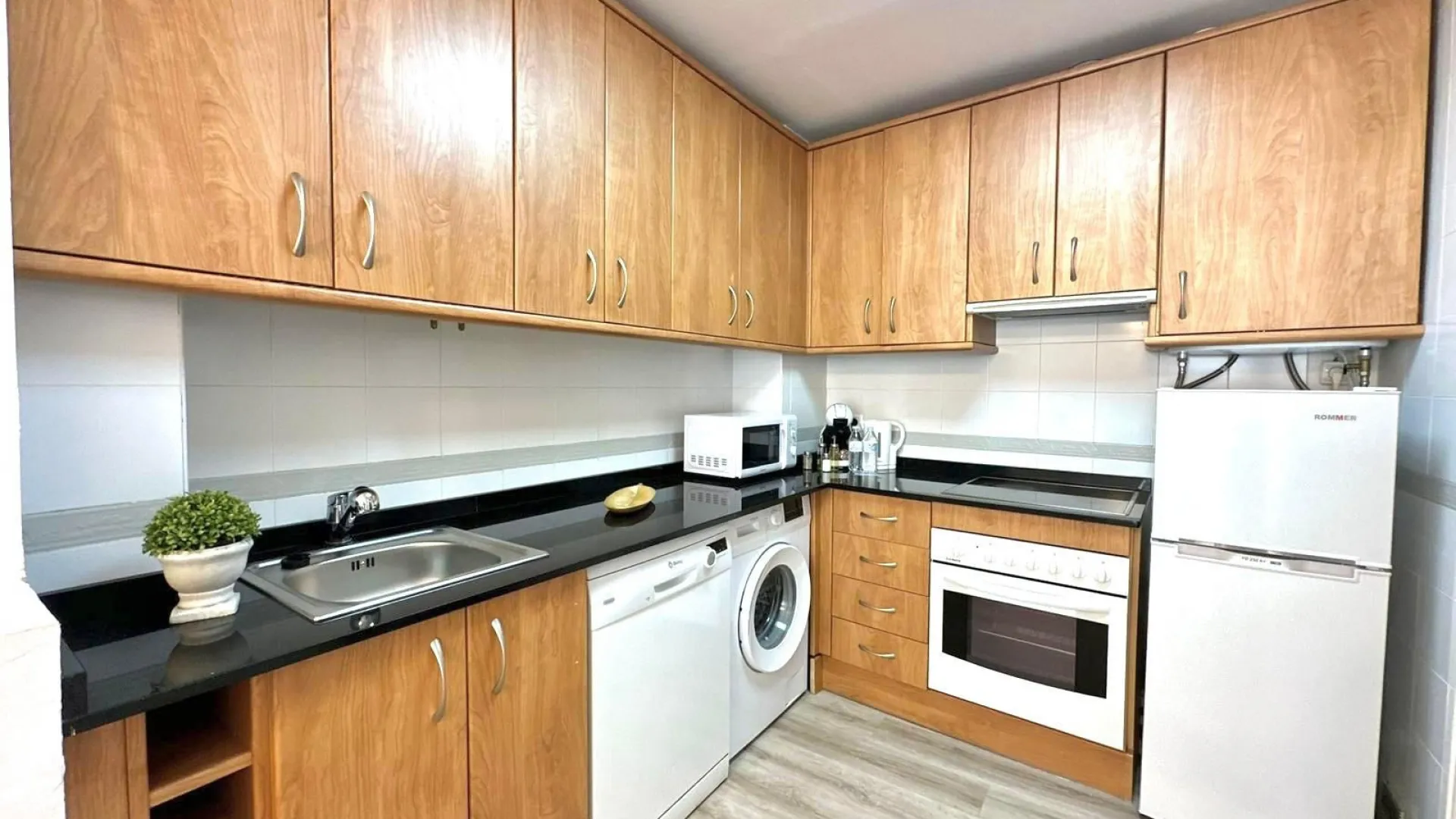 For sale 2 bedrooms apartment in Malaga