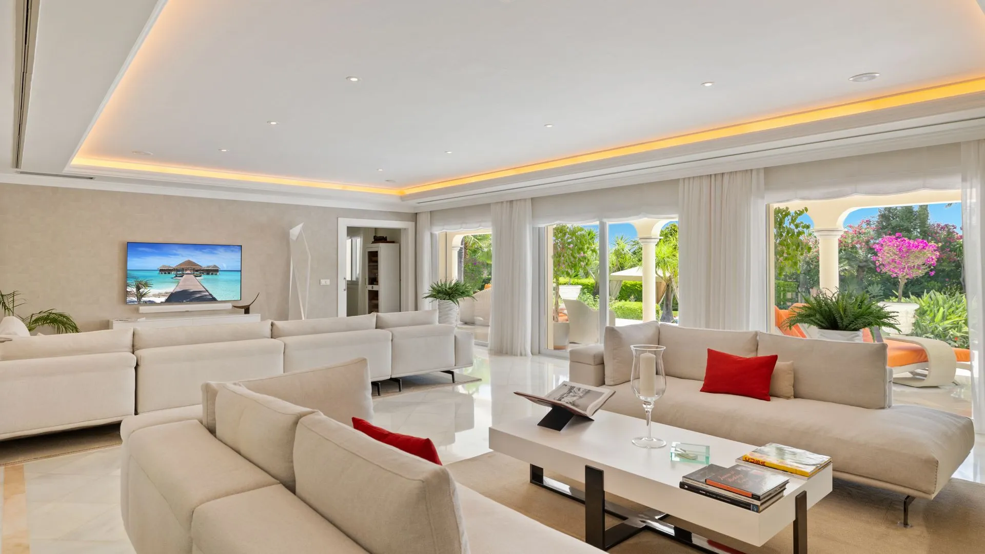 Villa a la venta en Nueva Andalucia