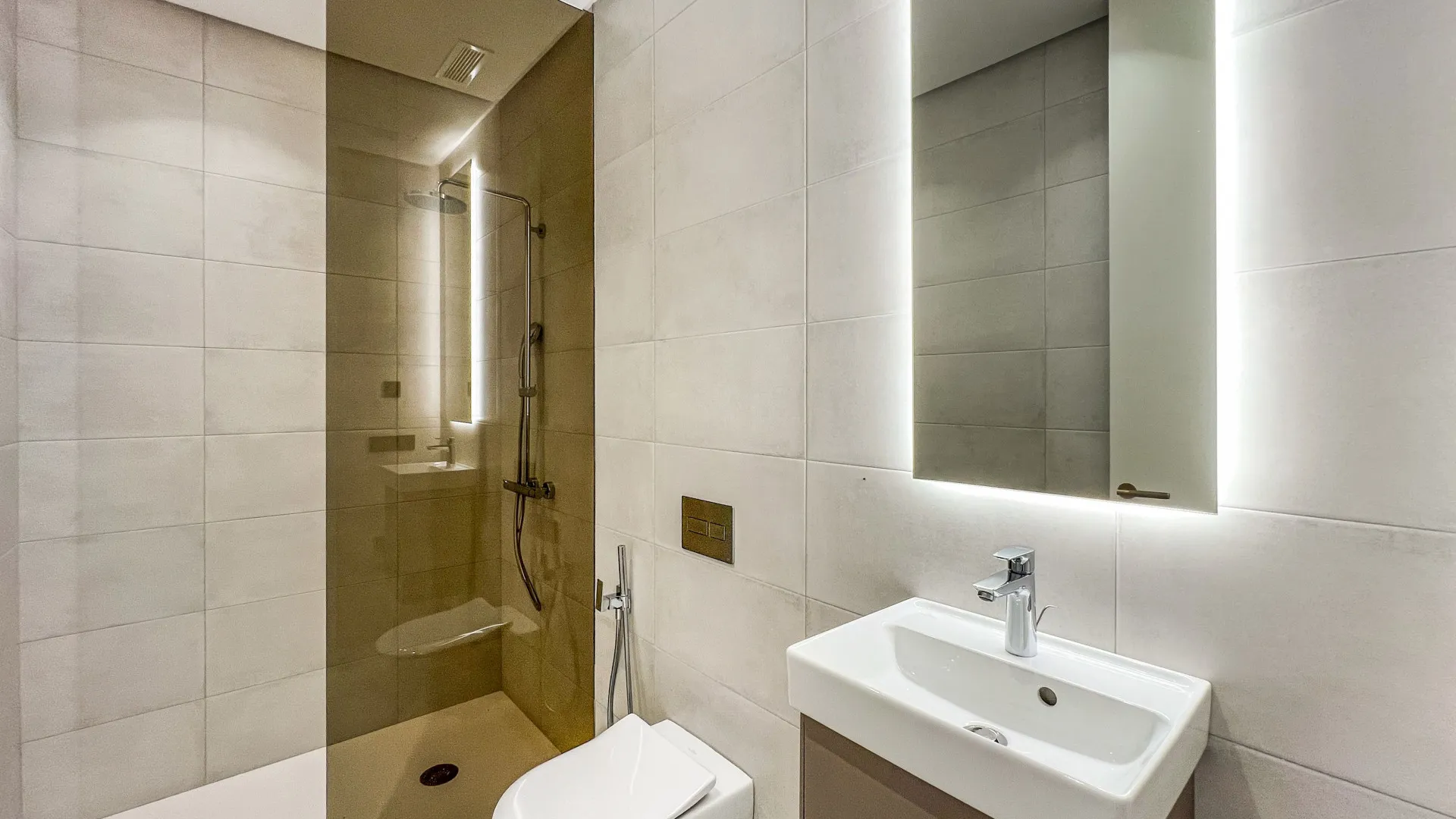 Villa for sale in Las Lomas del Marbella Club with 6 bedrooms