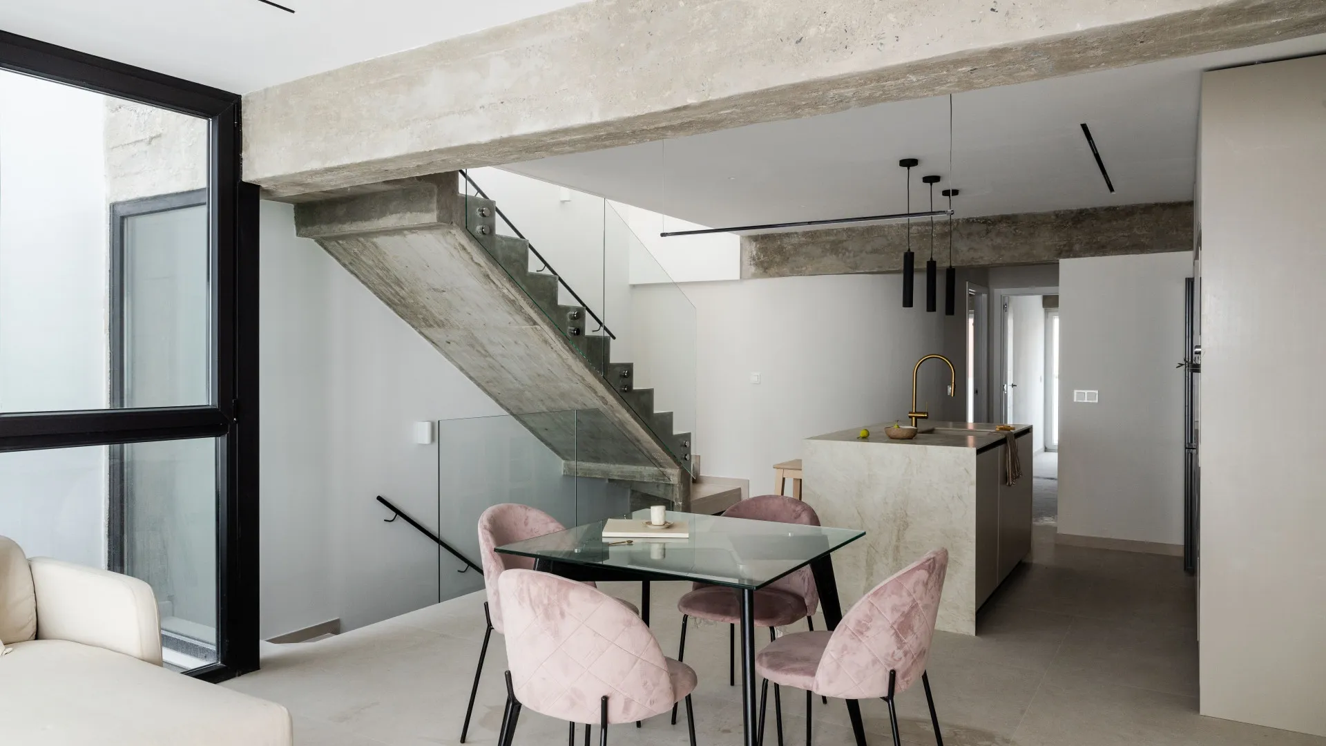 Comprar adosado con 3 dormitorios en Malaga