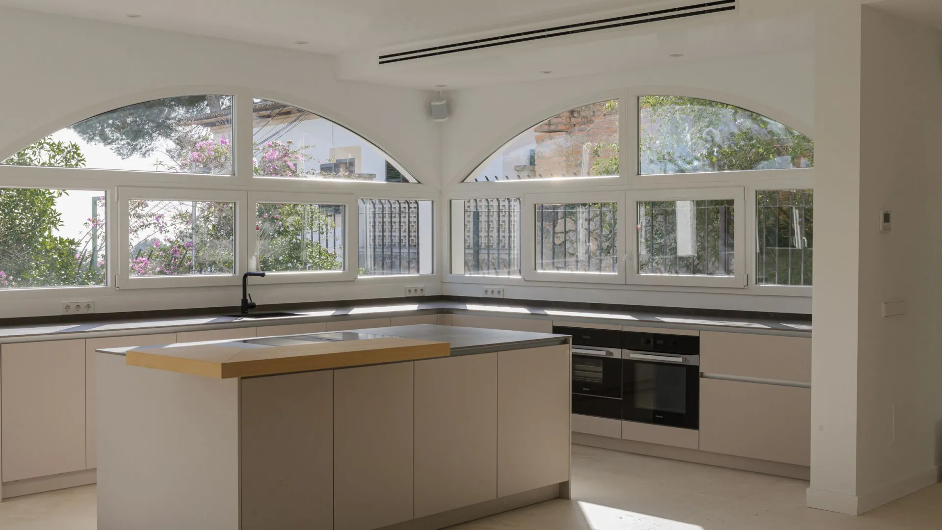 Génova, casa con 3 dormitorios en venta