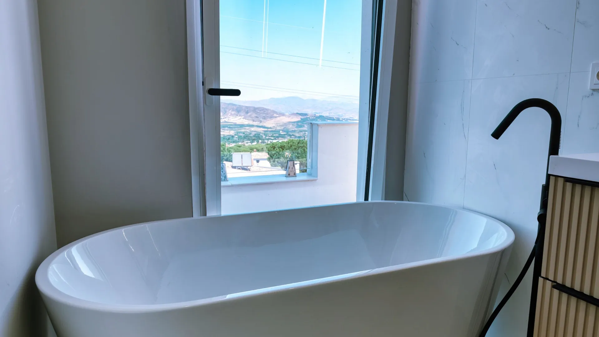 Villa for sale in Pinos de Alhaurín with 4 bedrooms