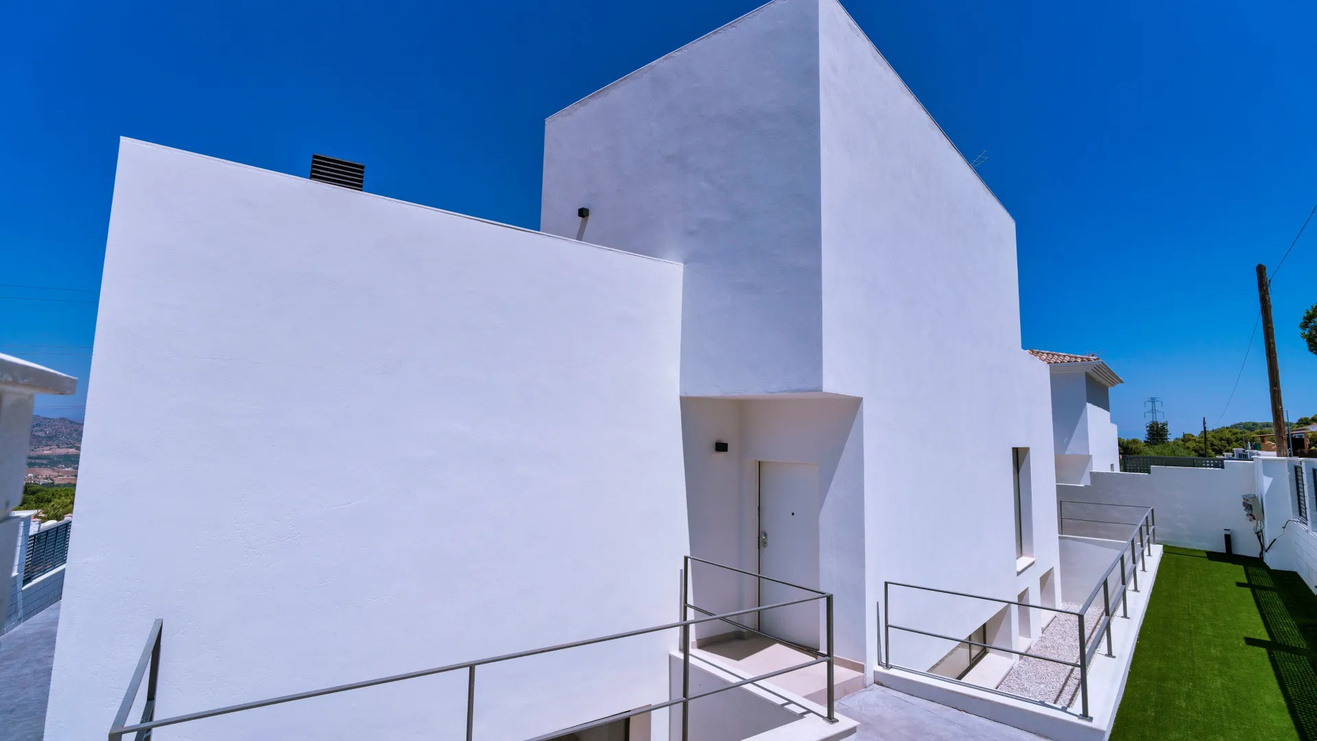 Villa for sale in Pinos de Alhaurín with 4 bedrooms