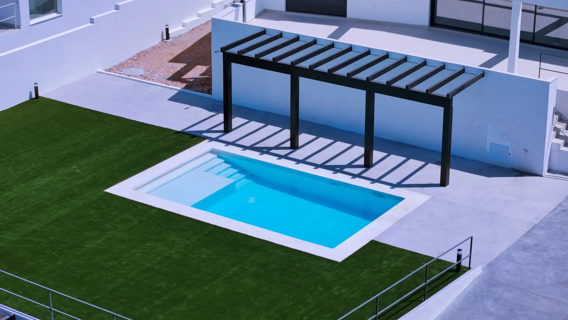 Villa for sale in Pinos de Alhaurín with 4 bedrooms