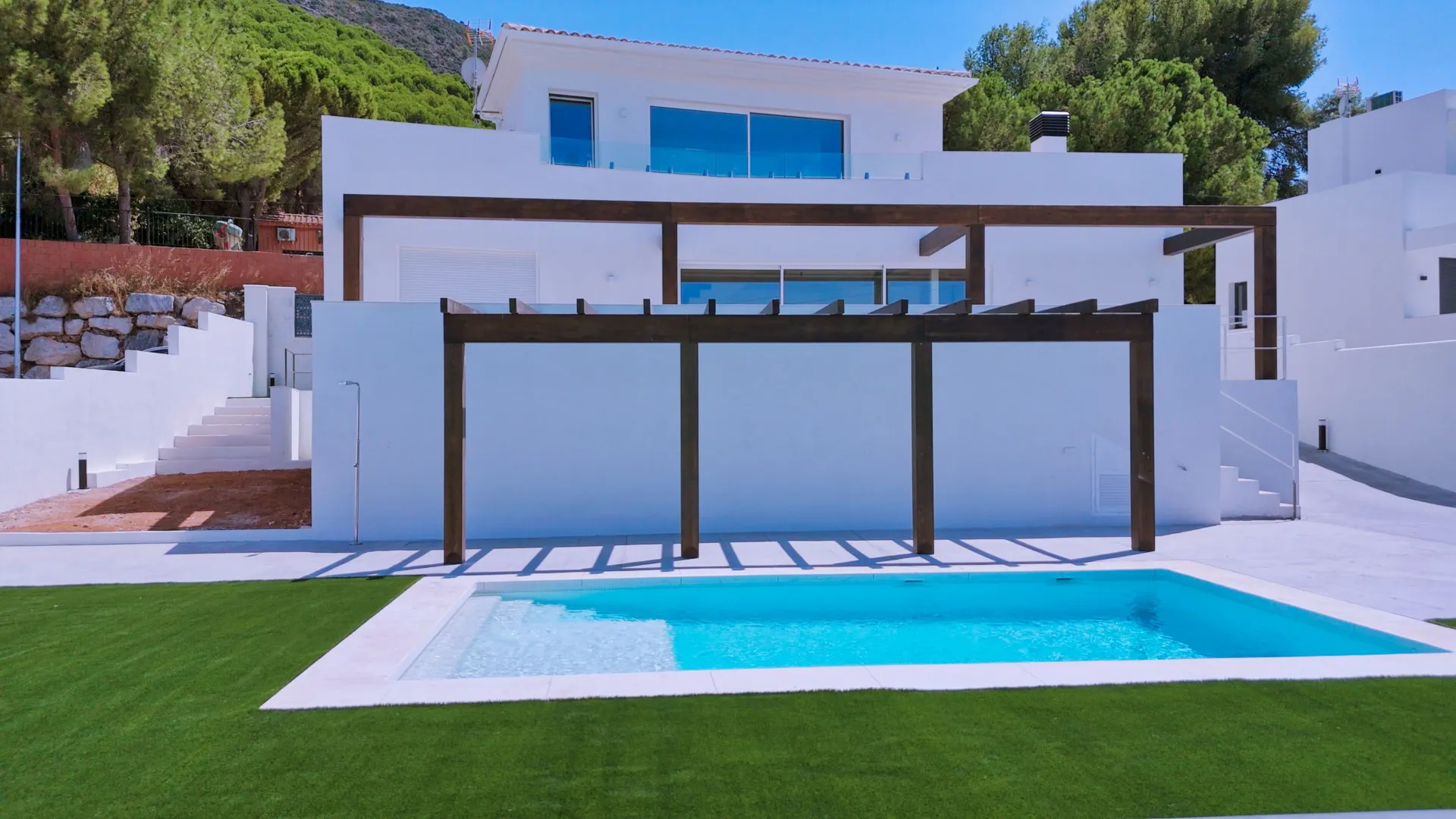 Villa for sale in Pinos de Alhaurín with 4 bedrooms