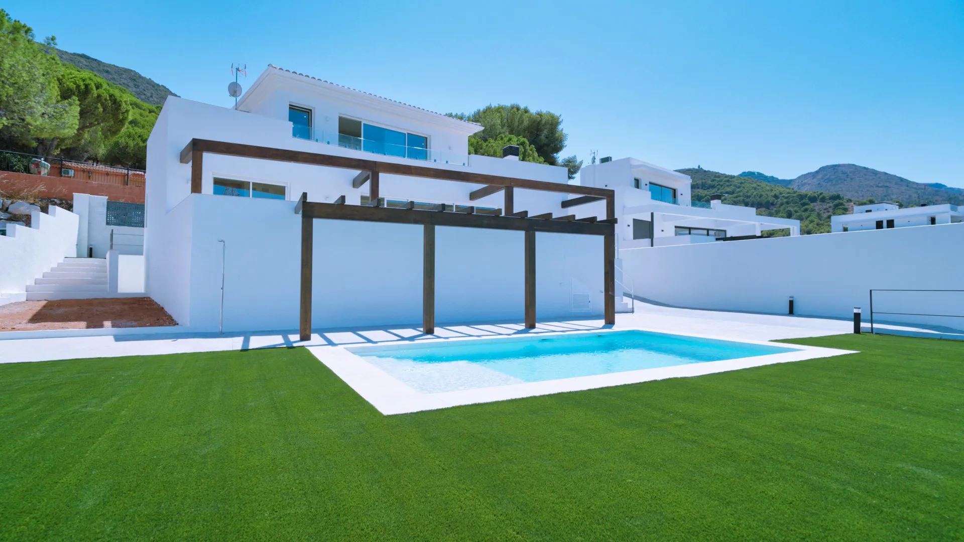 Villa for sale in Pinos de Alhaurín with 4 bedrooms