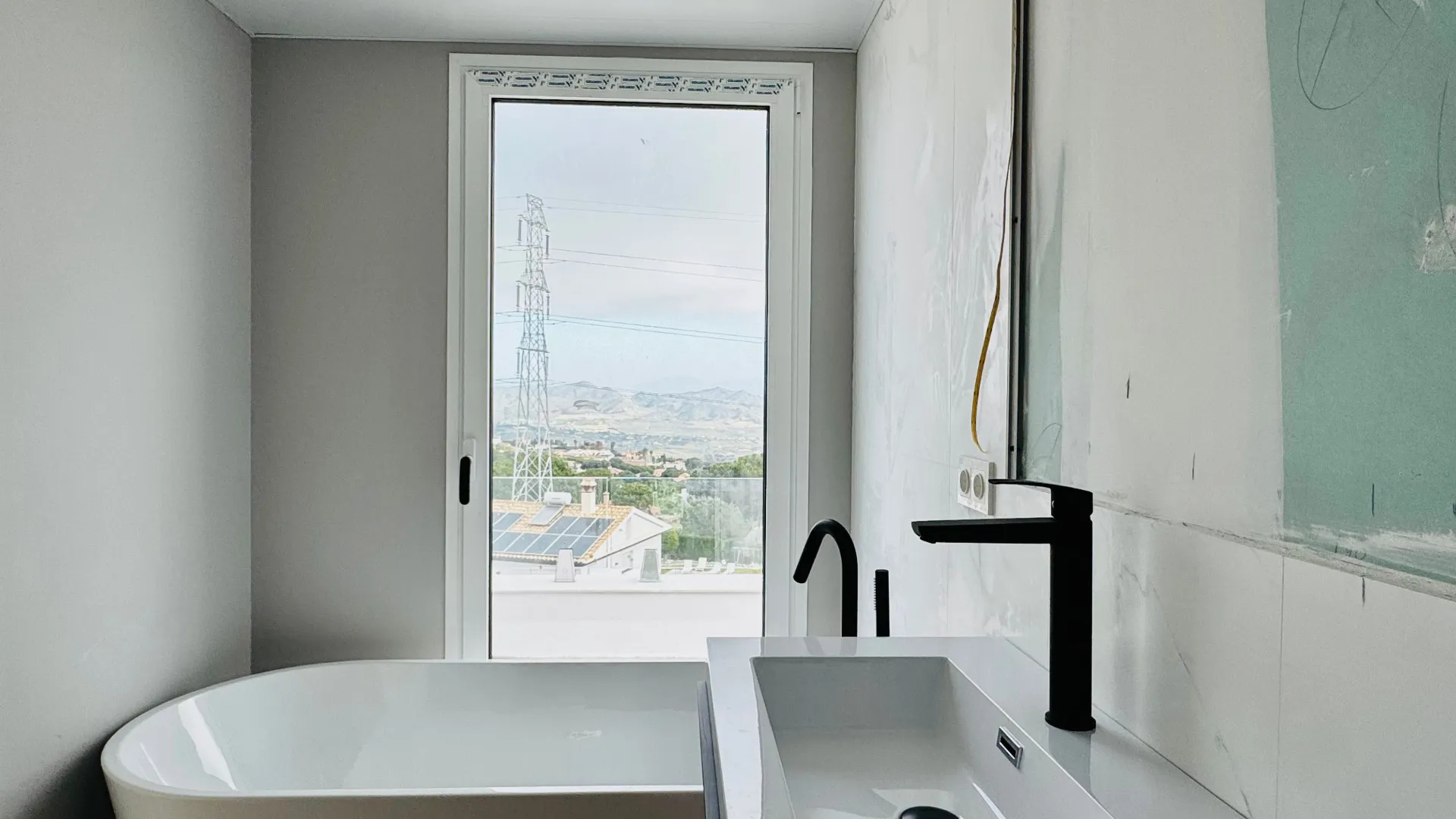 Villa for sale in Pinos de Alhaurín with 4 bedrooms