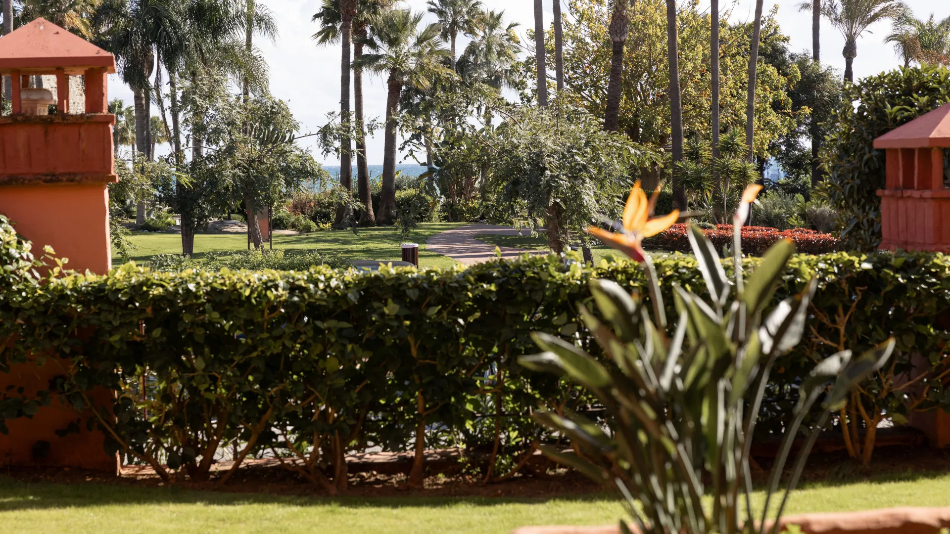 Apartamento planta baja a la venta en Beach Side New Golden Mile de 3 dormitorios