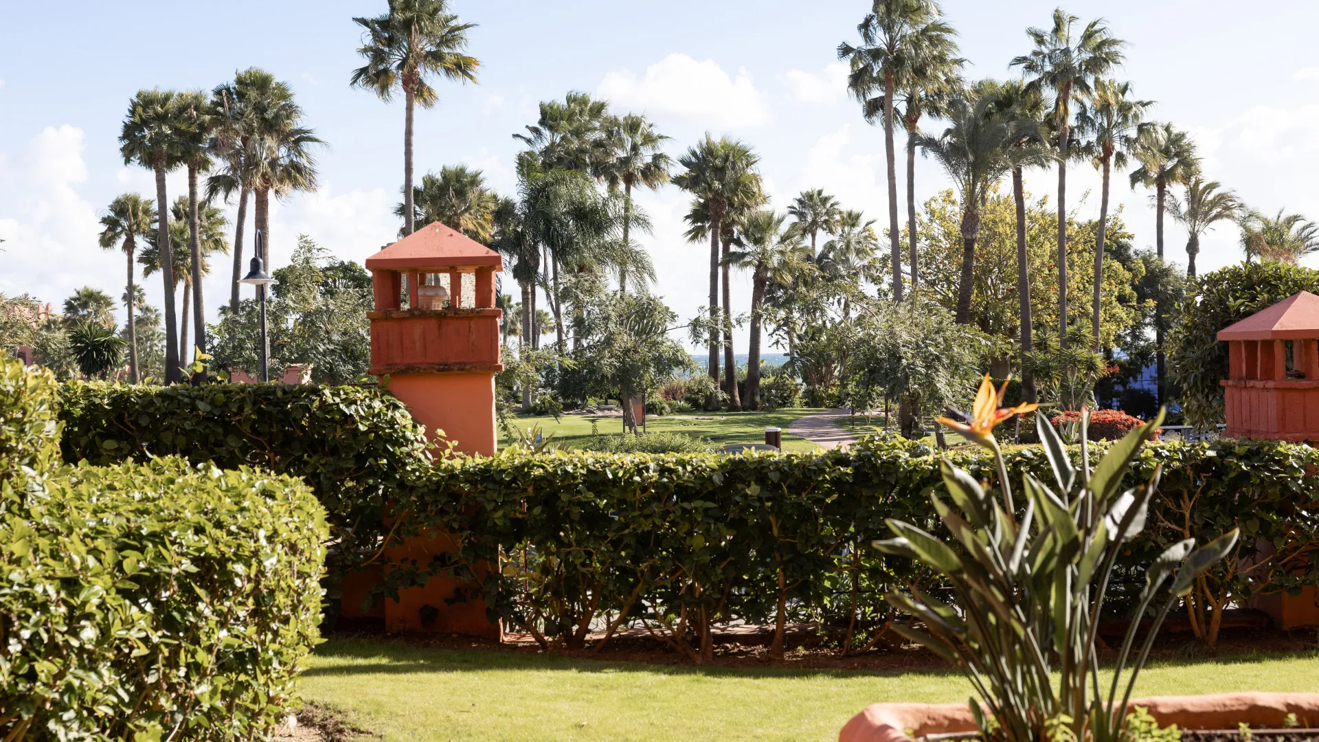 Apartamento planta baja a la venta en Beach Side New Golden Mile de 3 dormitorios