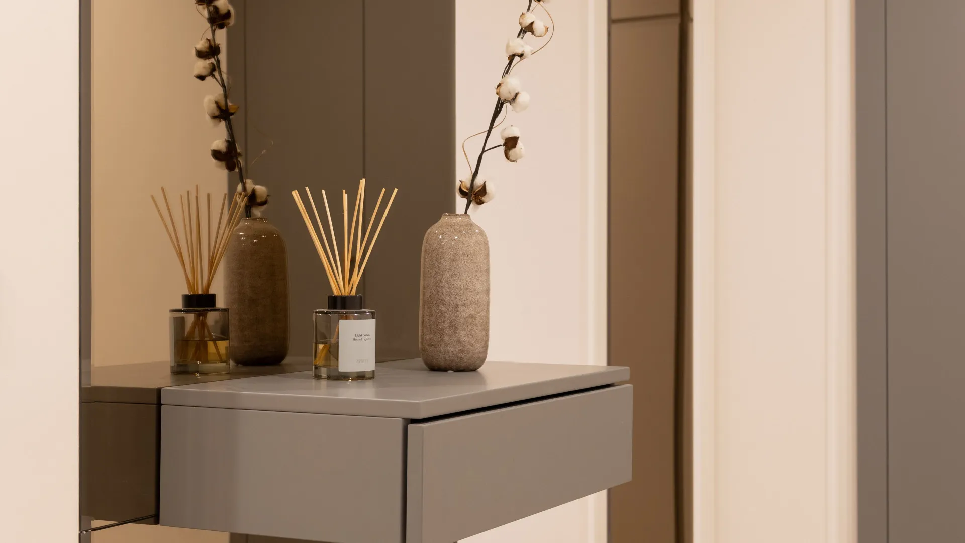 Apartamento planta baja a la venta en Beach Side New Golden Mile de 3 dormitorios