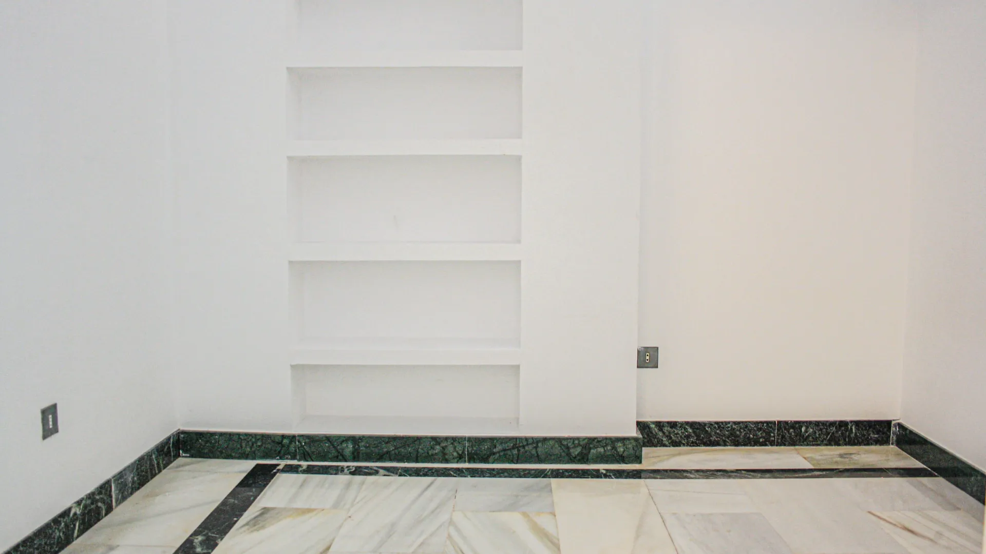 Apartamento en venta en Marbella Centro de 2 dormitorios