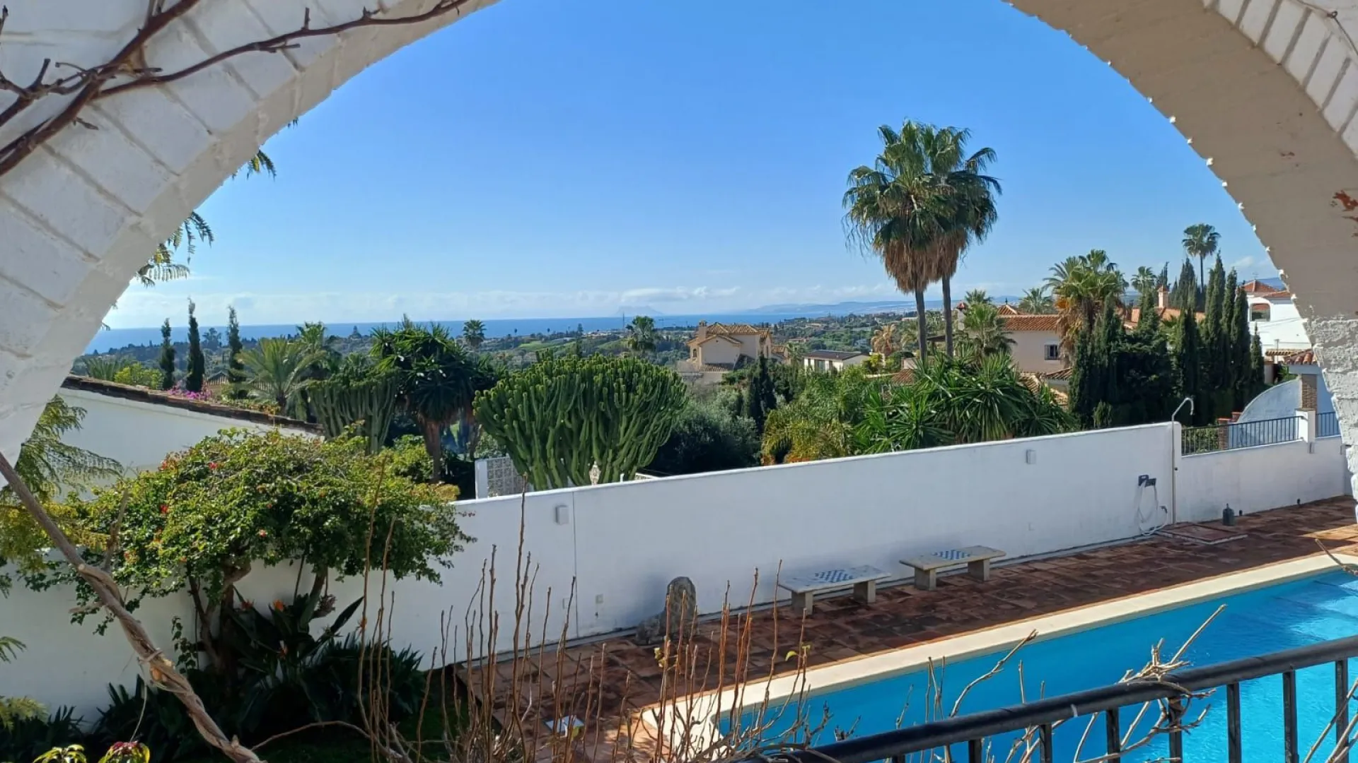 Villa en venta en Estepona
