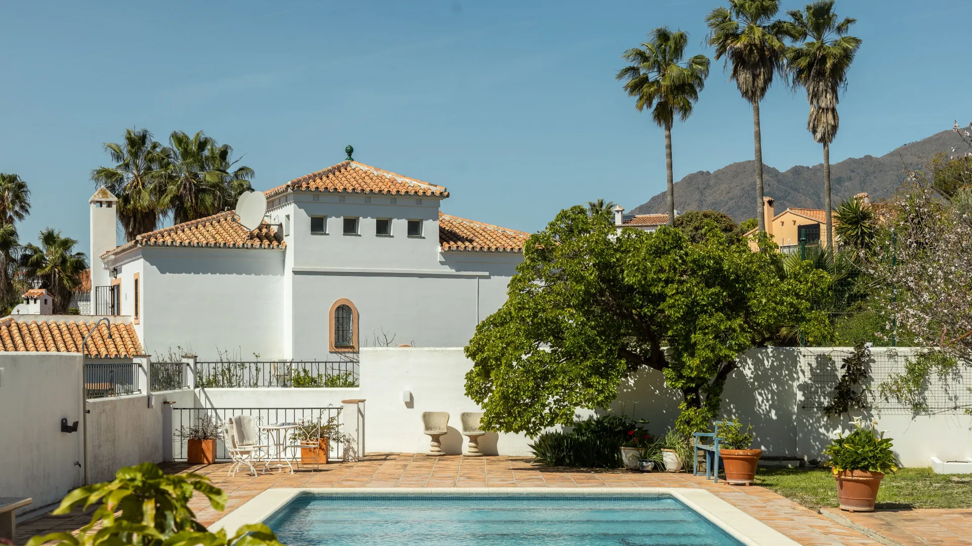 Villa en venta en Estepona
